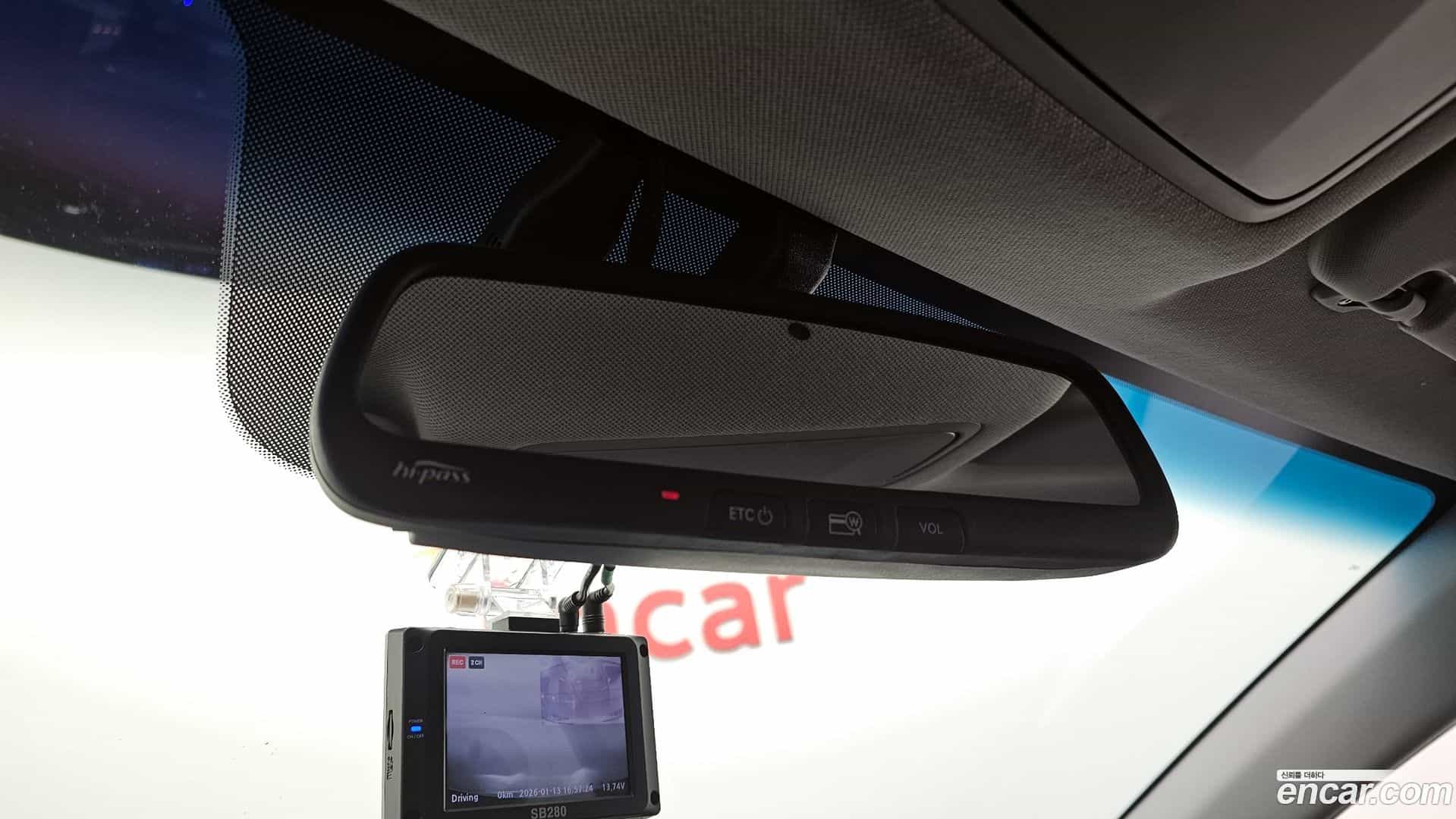 AVANTE Hyundai 2016.8-OPTION-024