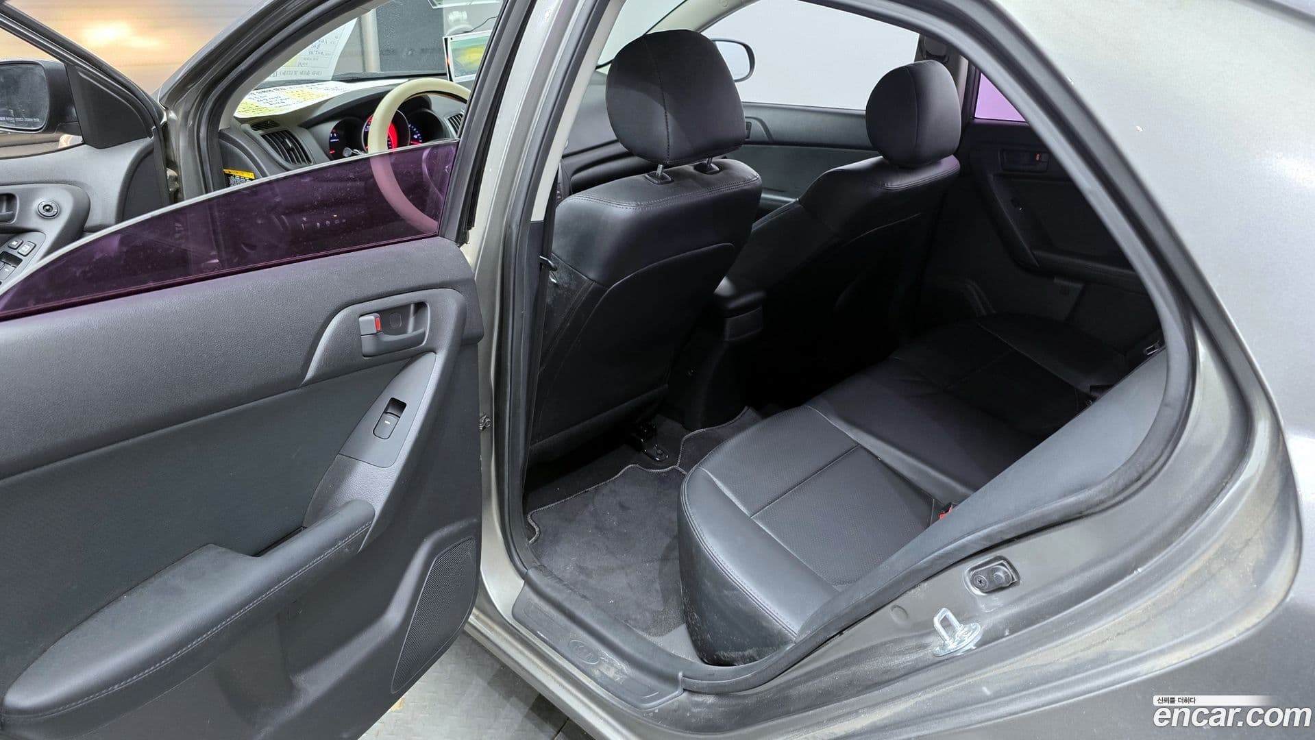 Main__Slider__Photo:Porte Kia 2011.3-10