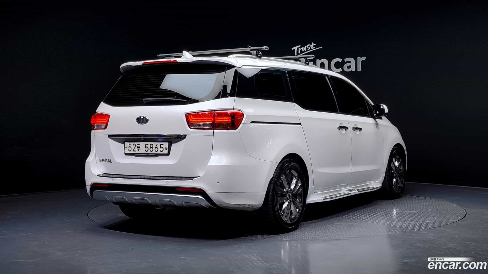 Canival Kia 2016.1-OUTER-002