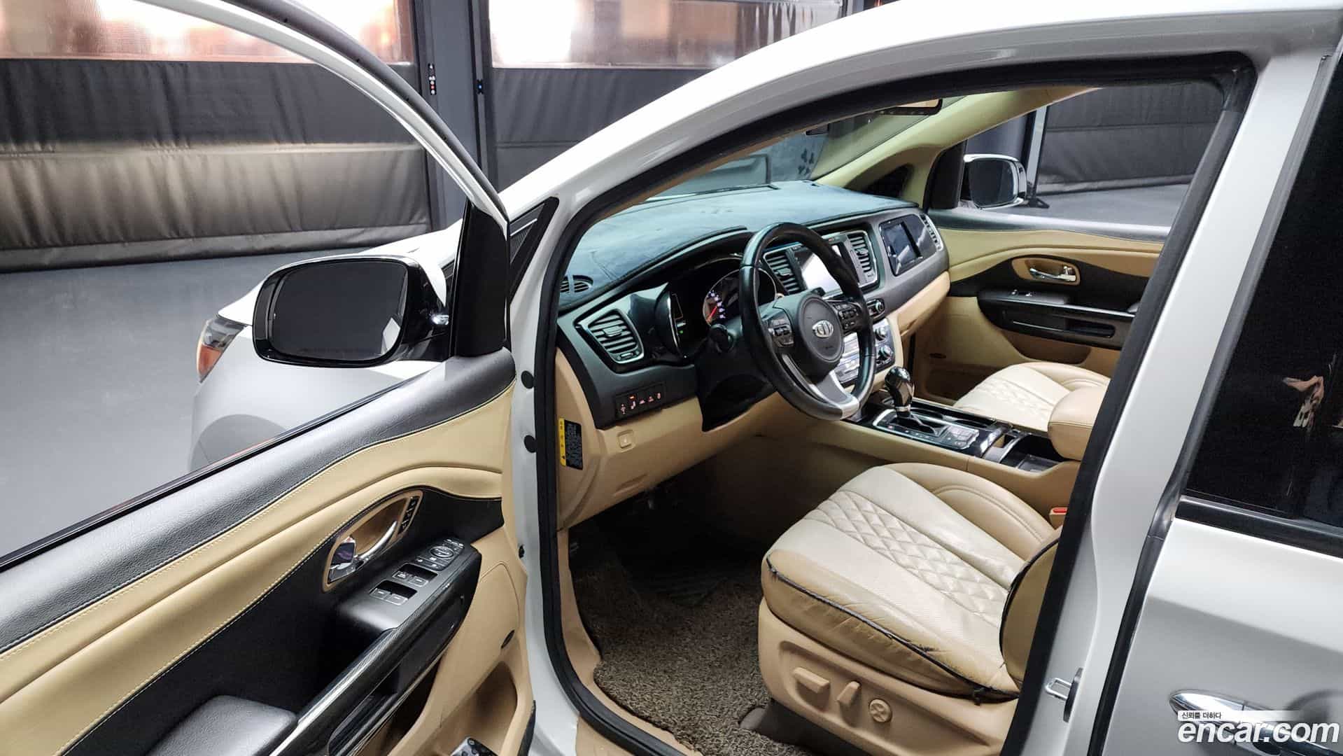 Canival Kia 2016.1-INNER-010