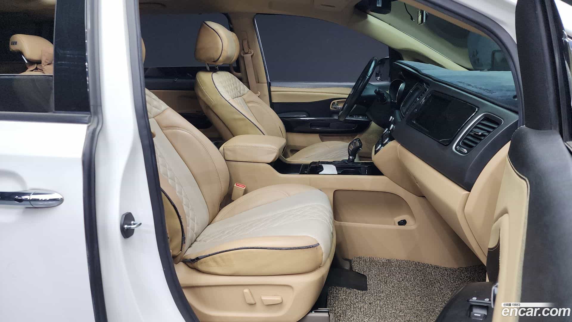 Canival Kia 2016.1-OPTION-015