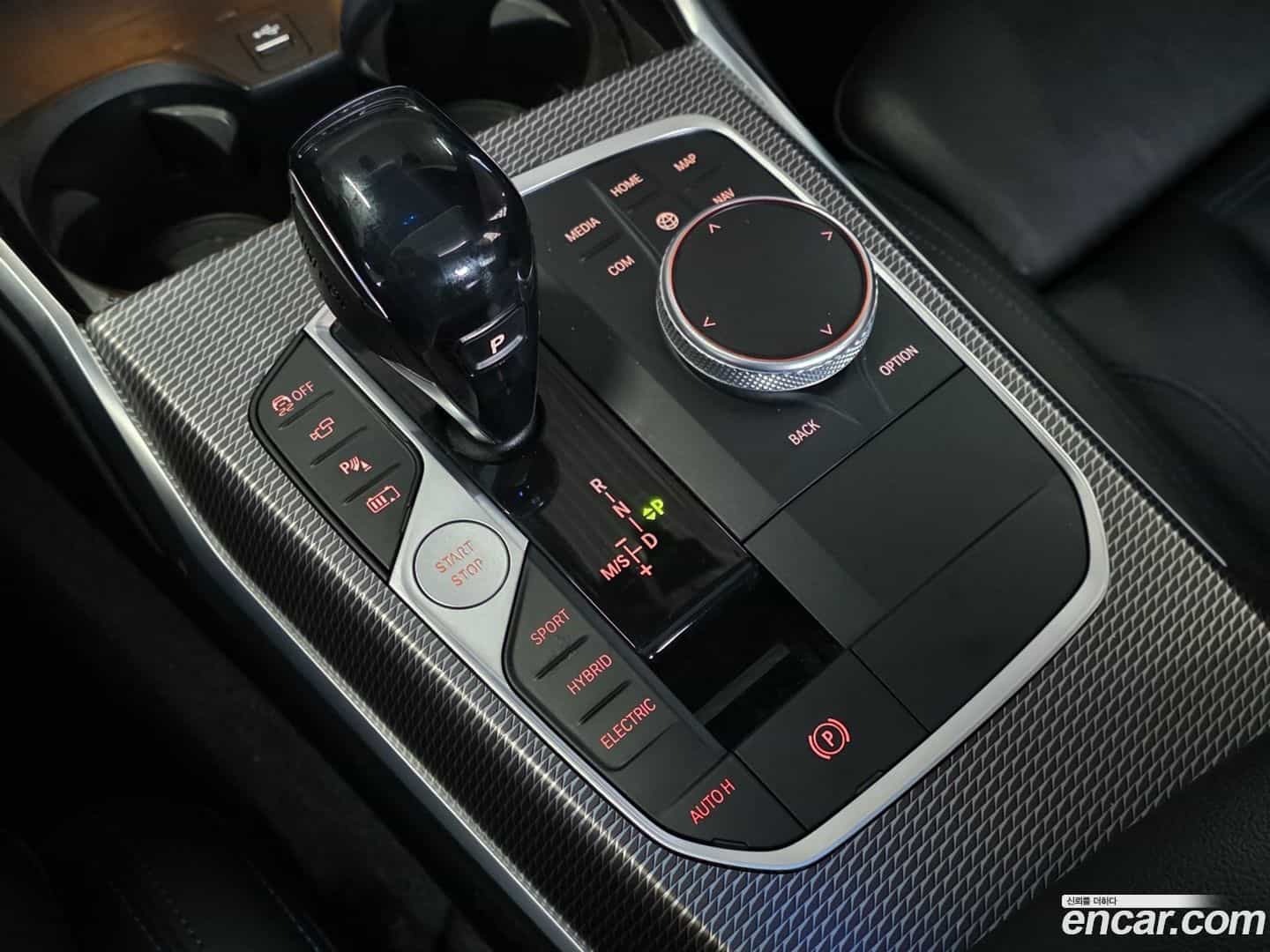 3-Series BMW 2020.6-INNER-009