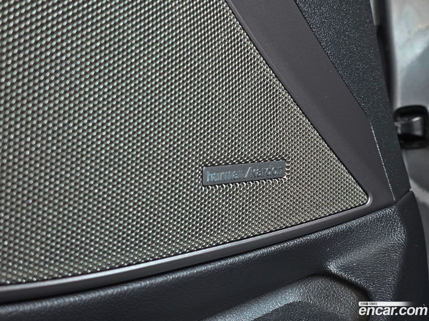 Main__Slider__Photo:3-Series BMW 2020.6-13