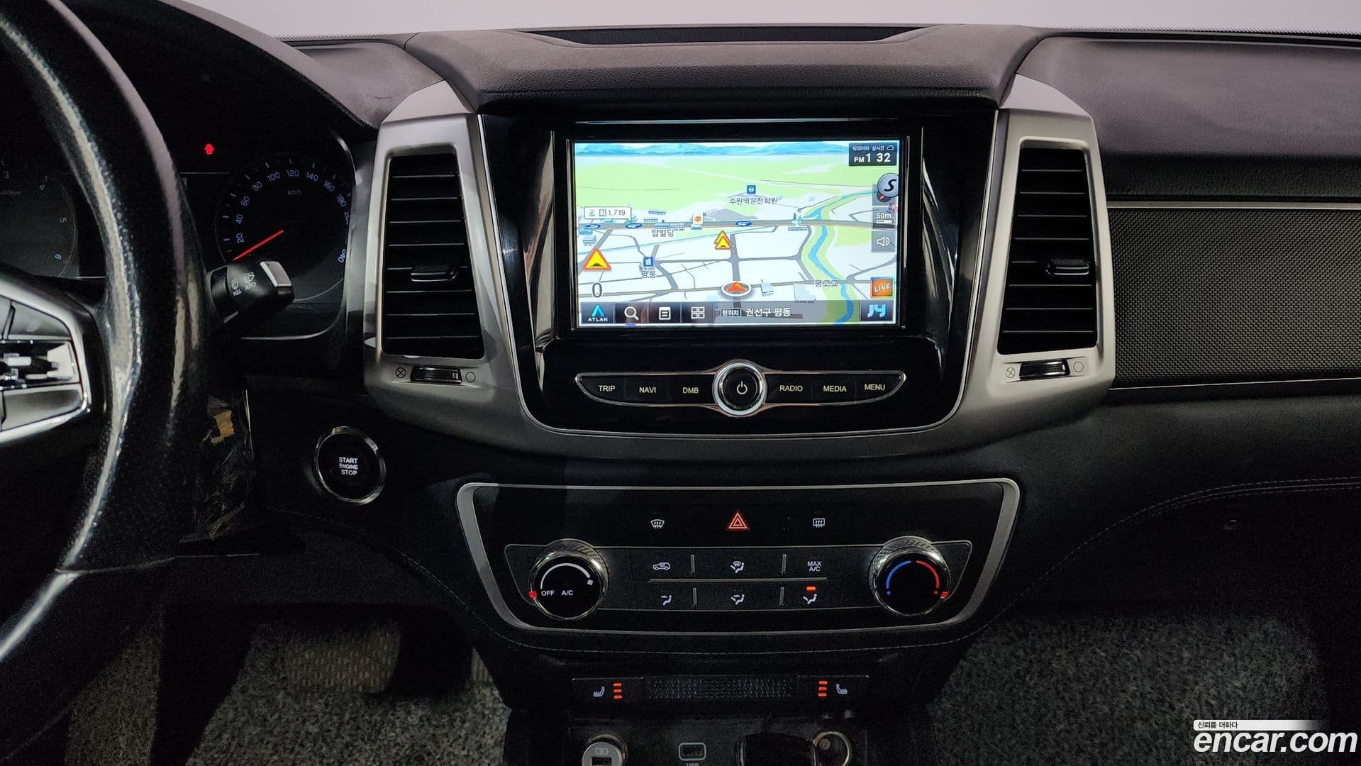 Main__Slider__Photo:Rexton KG Mobility 2018.11-13