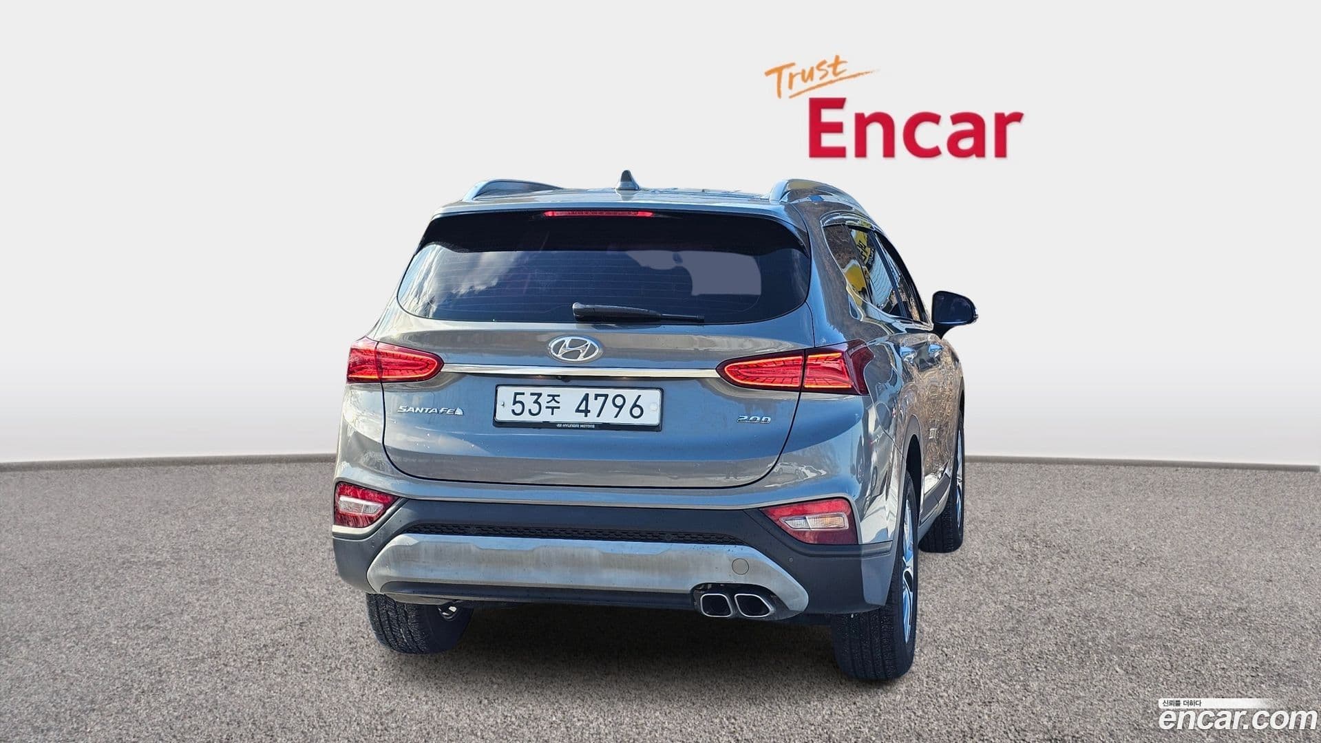 Main__Slider__Photo:Santafe Hyundai 2018.5-3