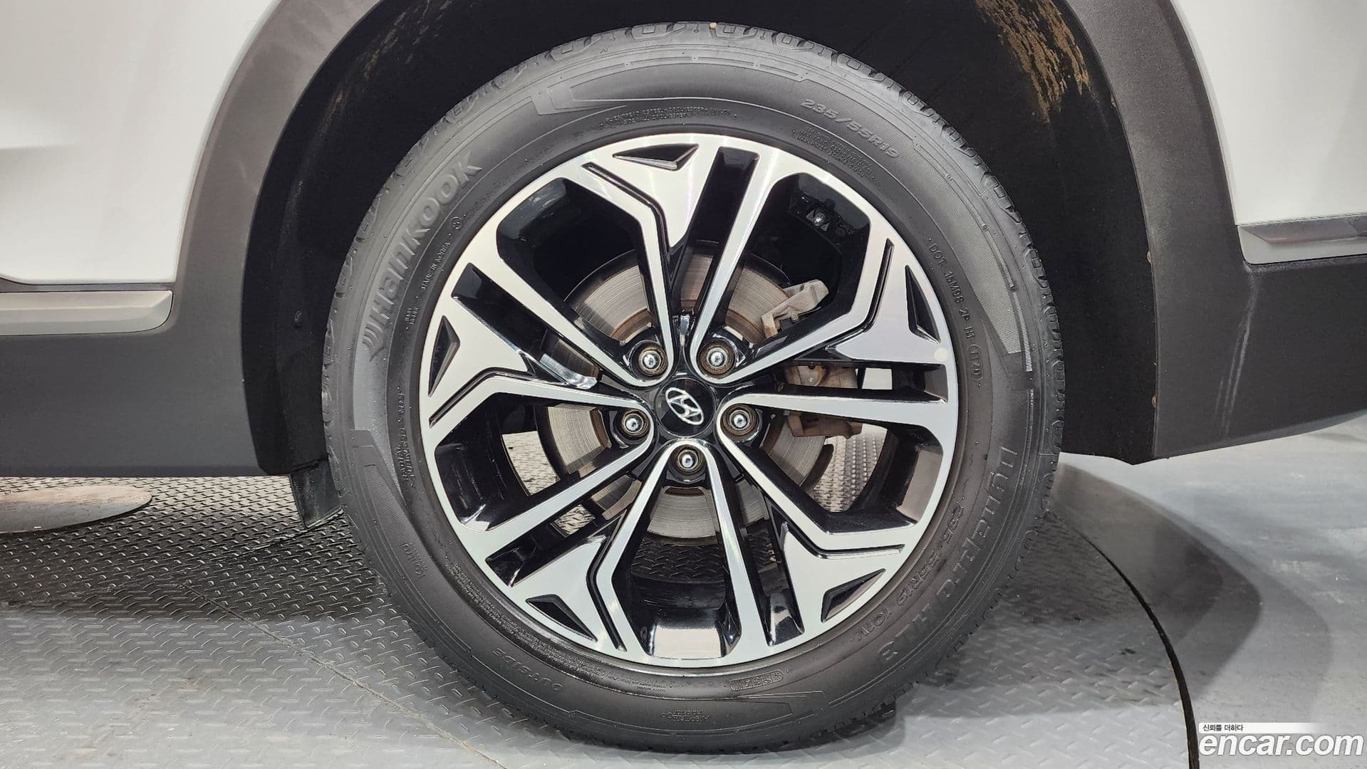 Main__Slider__Photo:Santafe Hyundai 2018.5-4