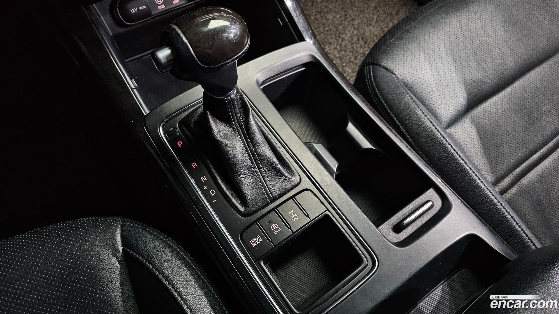 Main__Slider__Photo:Sorento Kia 2014.8-8