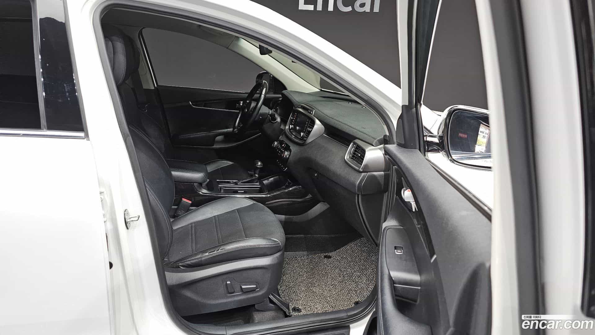 Sorento Kia 2014.8-INNER-010