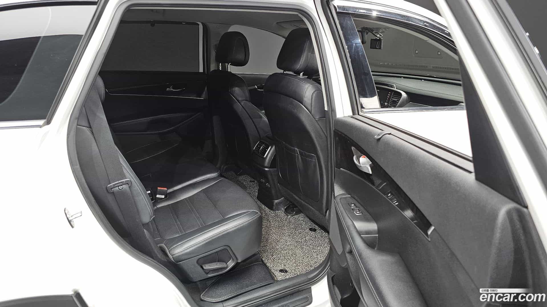 Sorento Kia 2014.8-OPTION-015