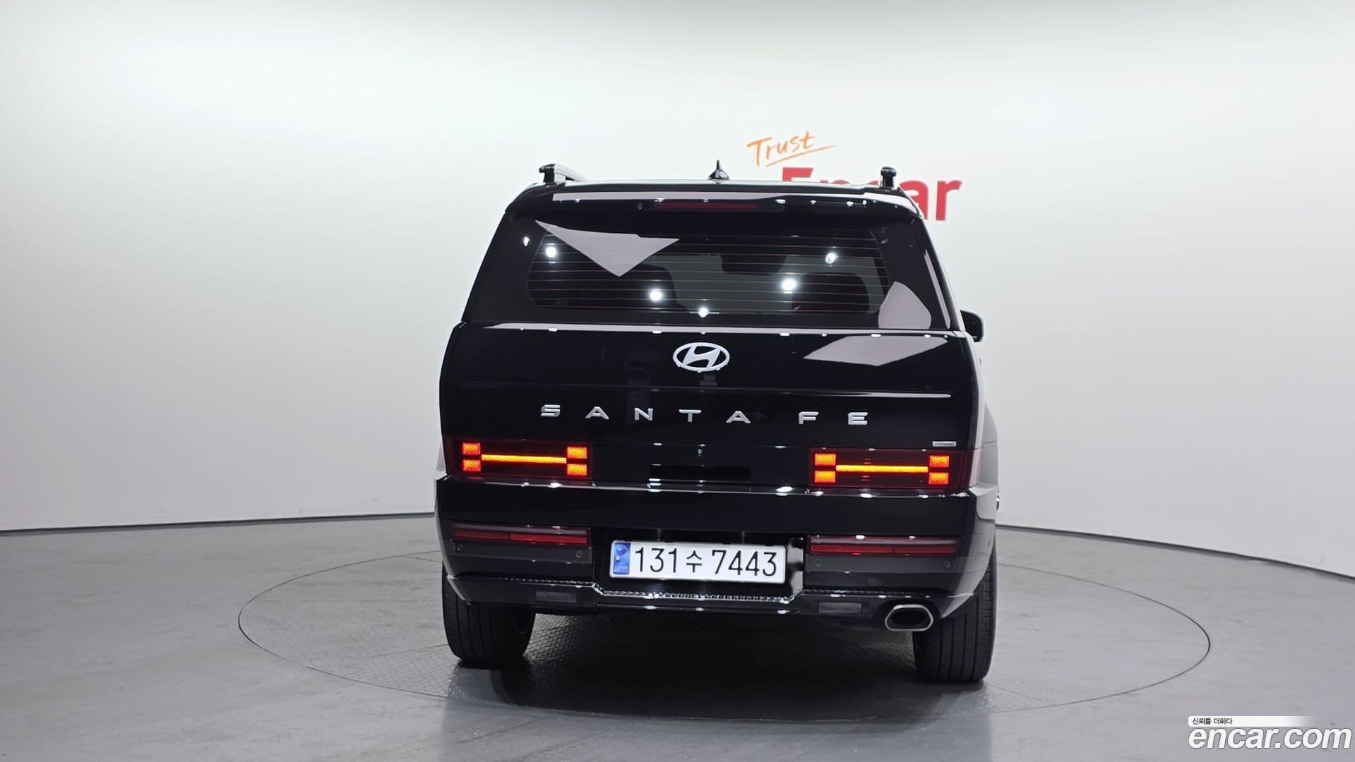 Main__Slider__Photo:Santafe Hyundai 2023.10-3