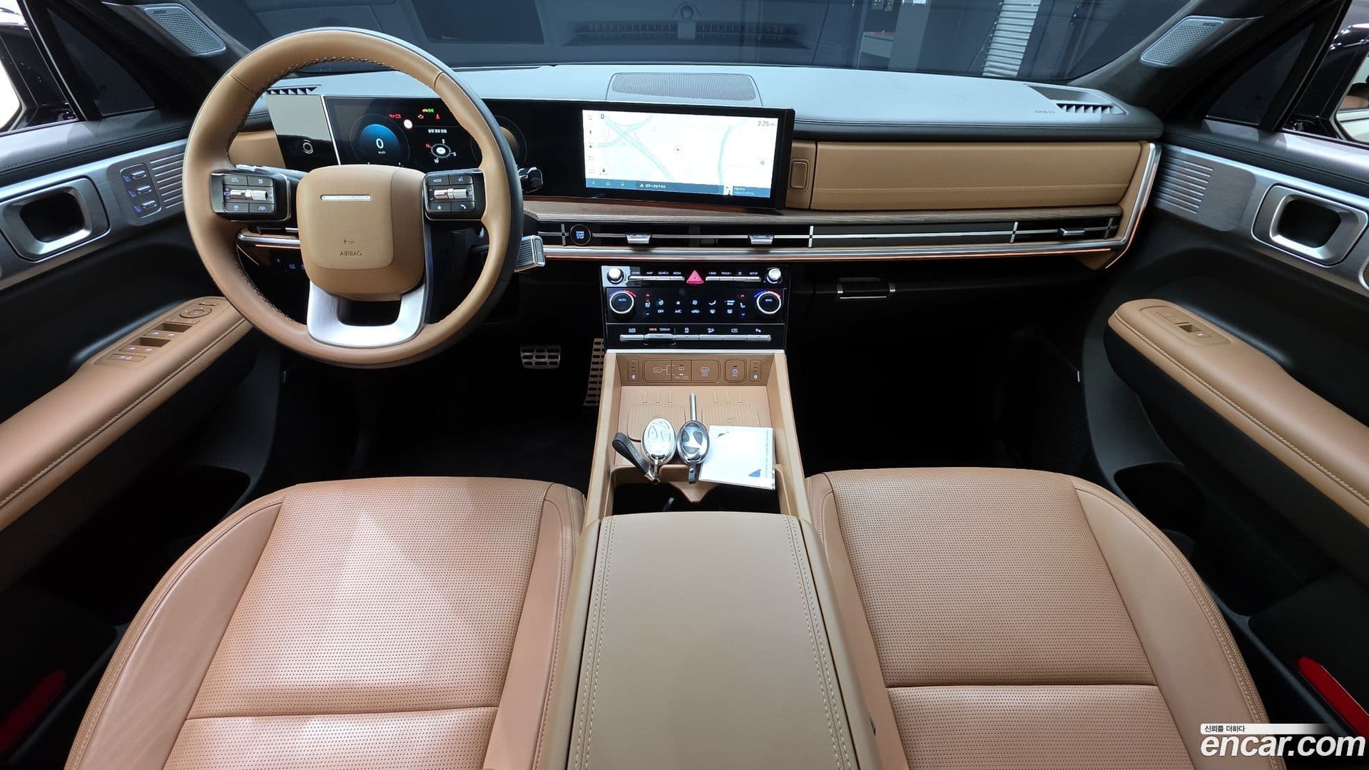 Main__Slider__Photo:Santafe Hyundai 2023.10-6