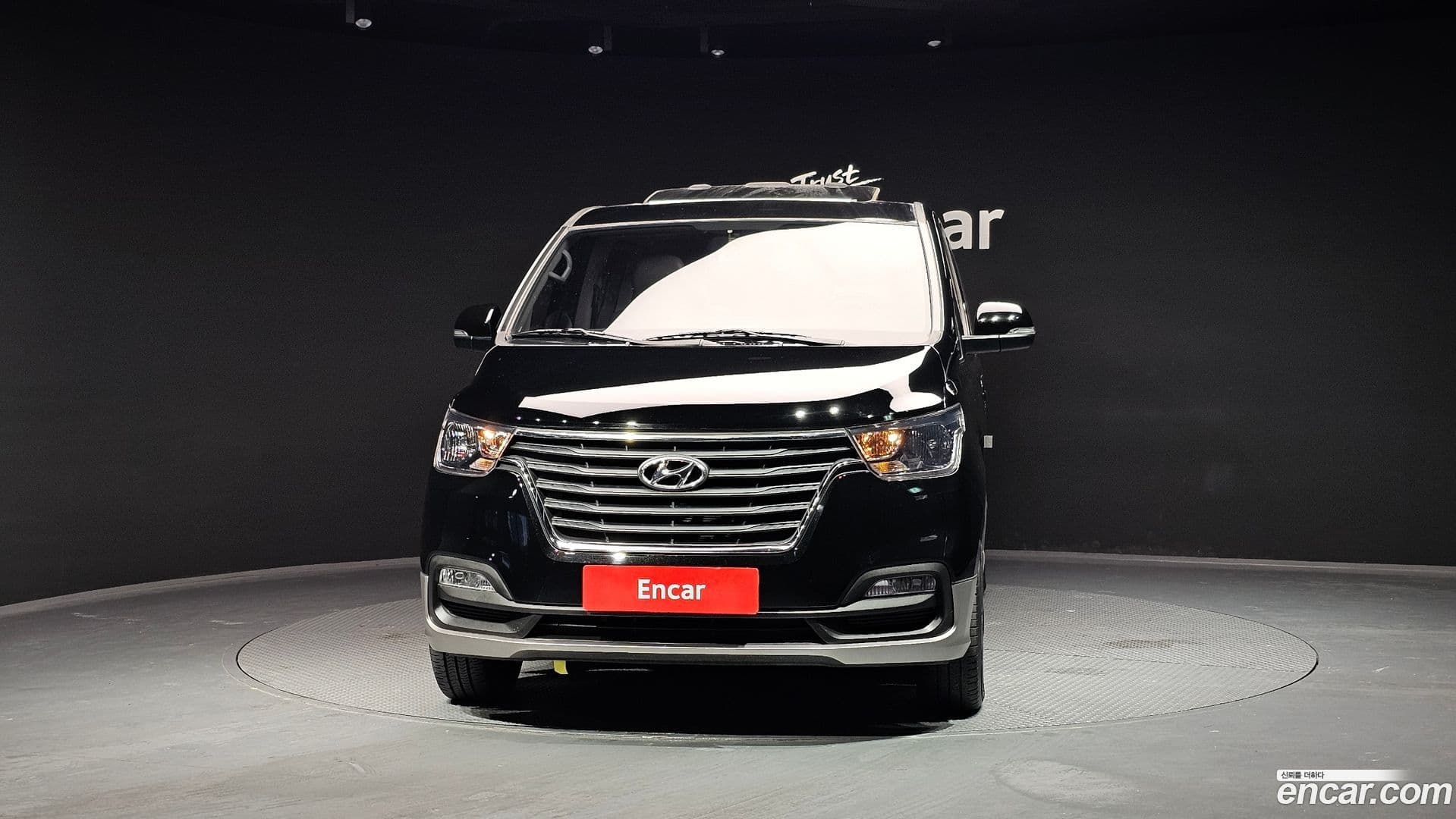 Main__Slider__Photo:Starex Hyundai 2019.3-2