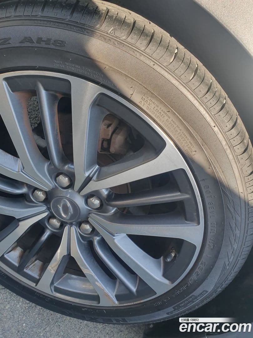 Main__Slider__Photo:SM7 Renault-KoreaSamsung 2017.4-16