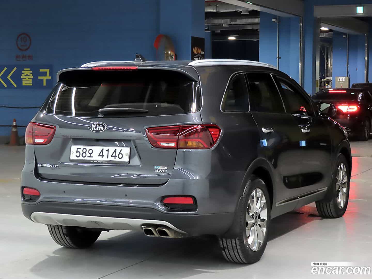 Sorento Kia 2018.0-OUTER-004