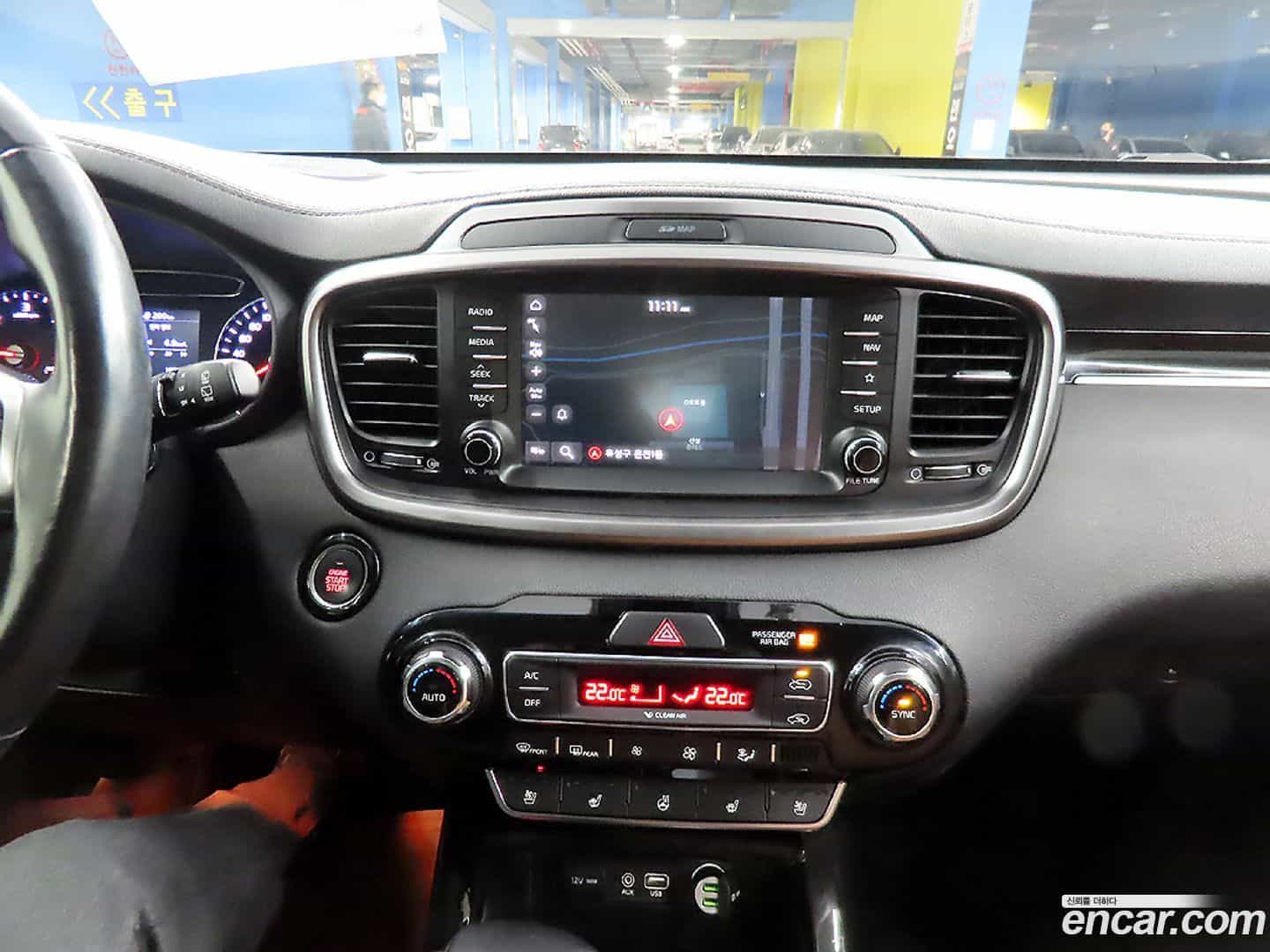 Sorento Kia 2018.0-OPTION-015