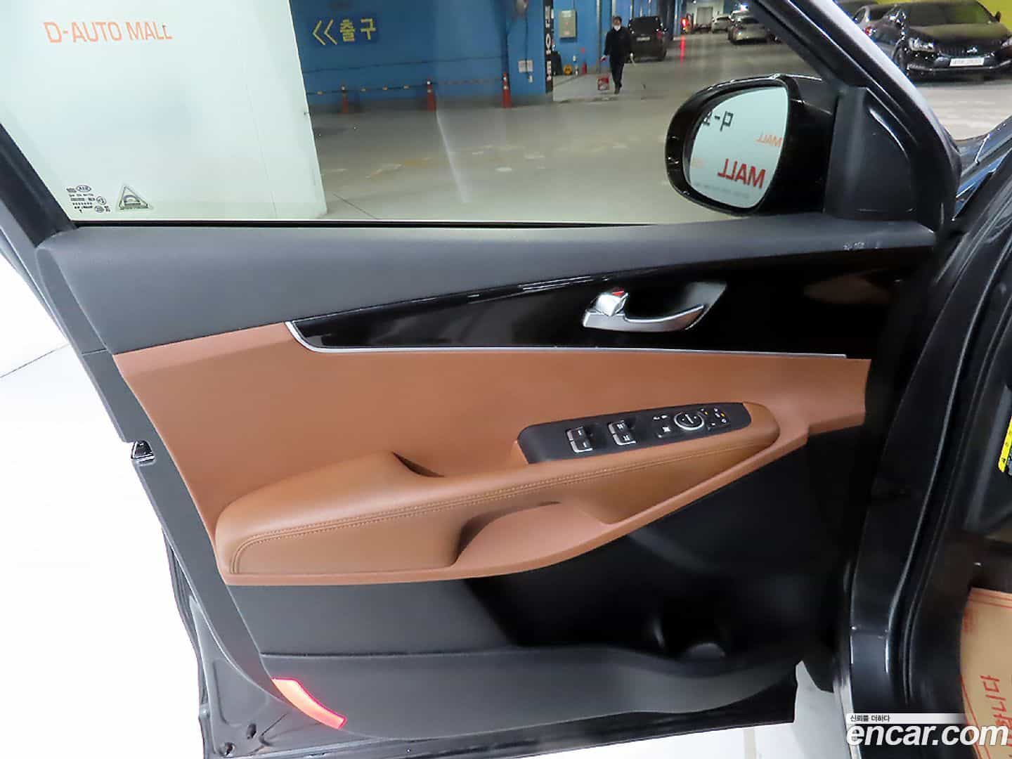 Sorento Kia 2018.0-OPTION-017