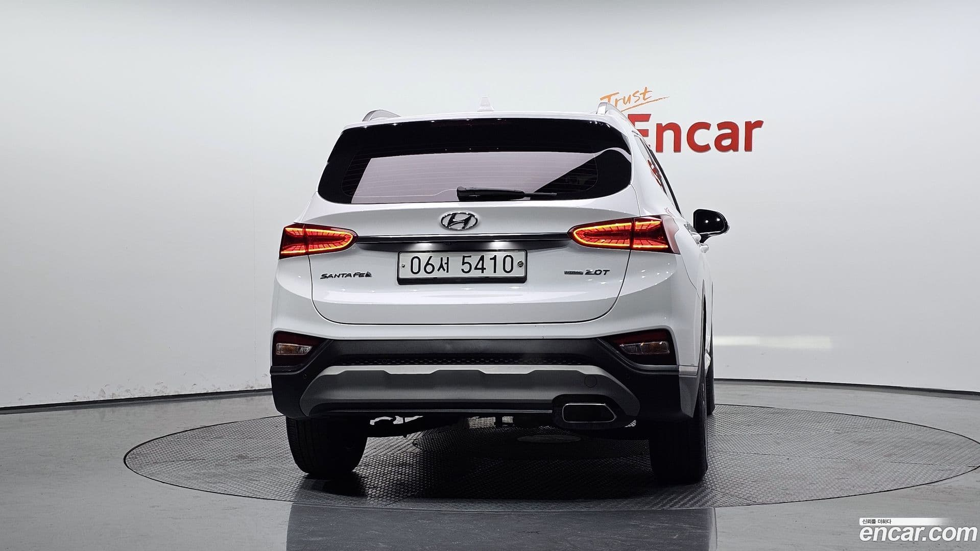 Main__Slider__Photo:Santafe Hyundai 2018.6-3