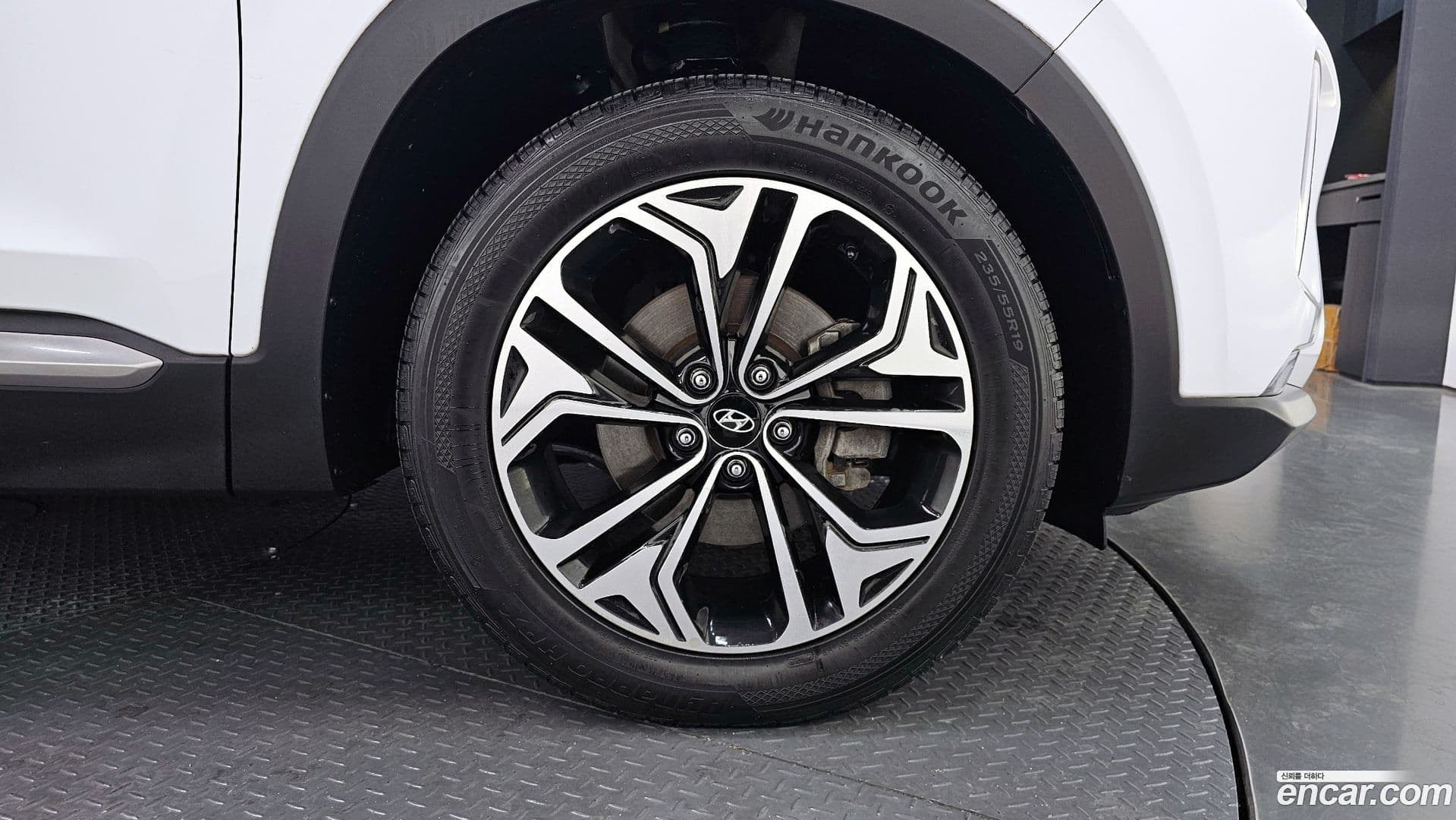 Main__Slider__Photo:Santafe Hyundai 2018.6-4