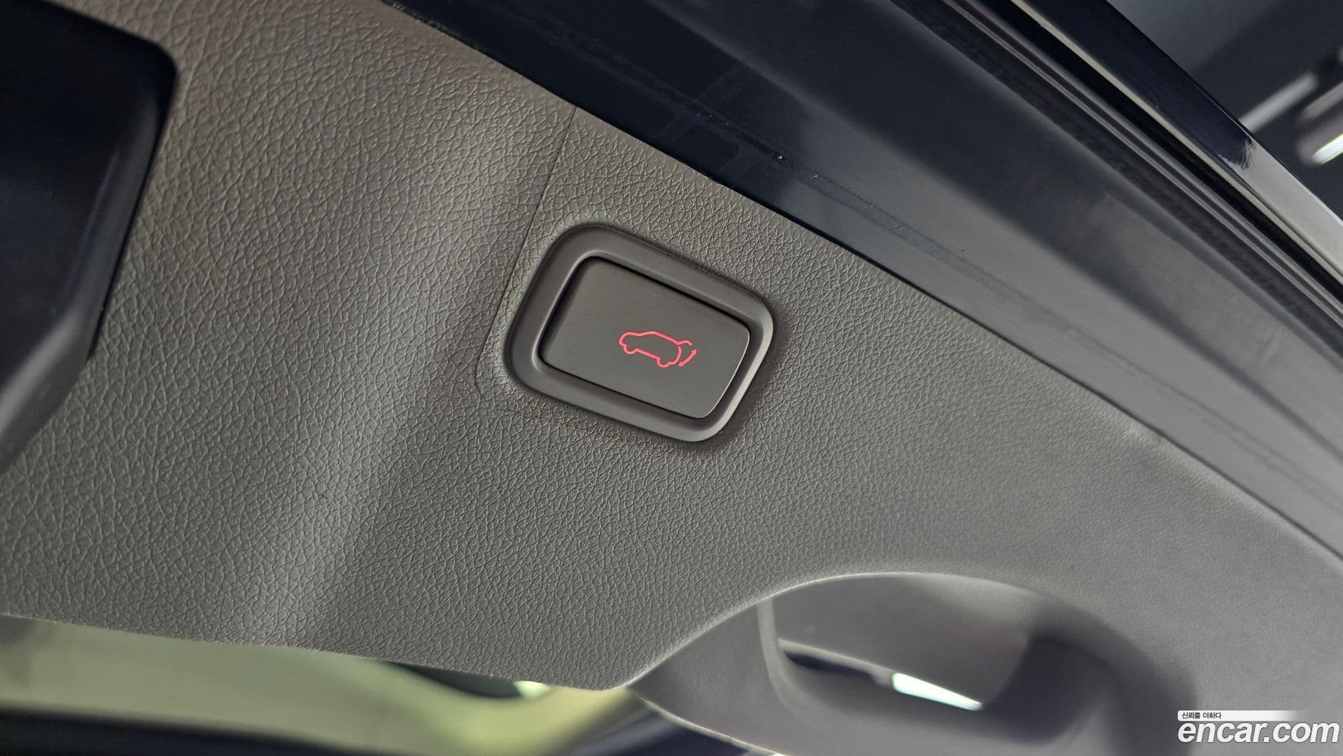 Main__Slider__Photo:Canival Kia 2018.0-18