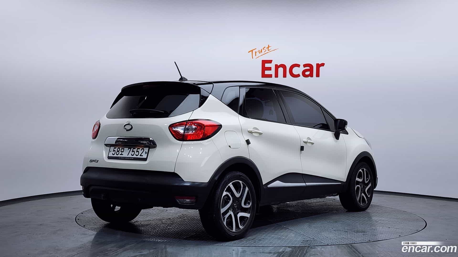 QM3 Renault-KoreaSamsung 2014.11-OUTER-002