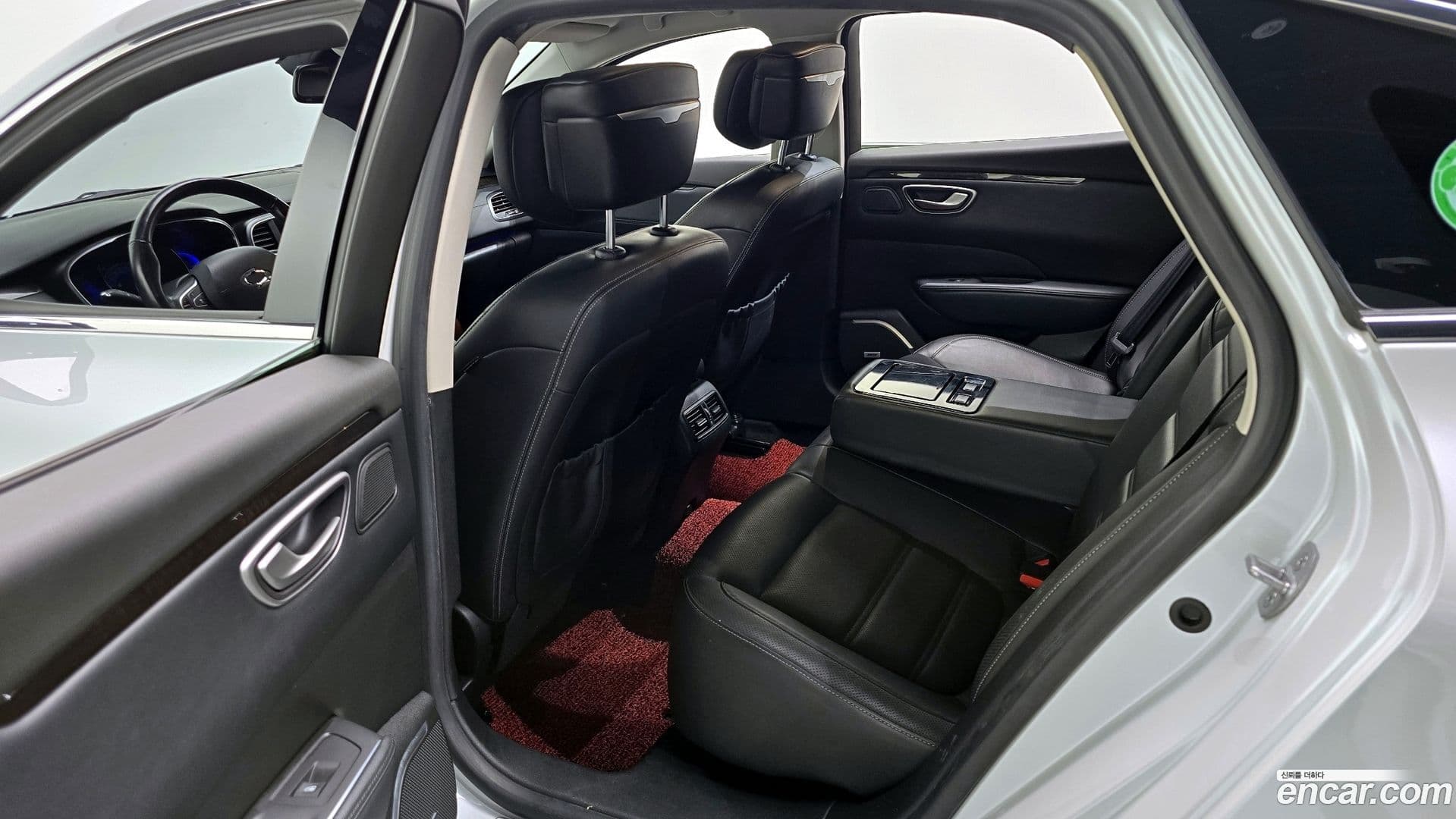 Main__Slider__Photo:SM6 Renault-KoreaSamsung 2016.8-10