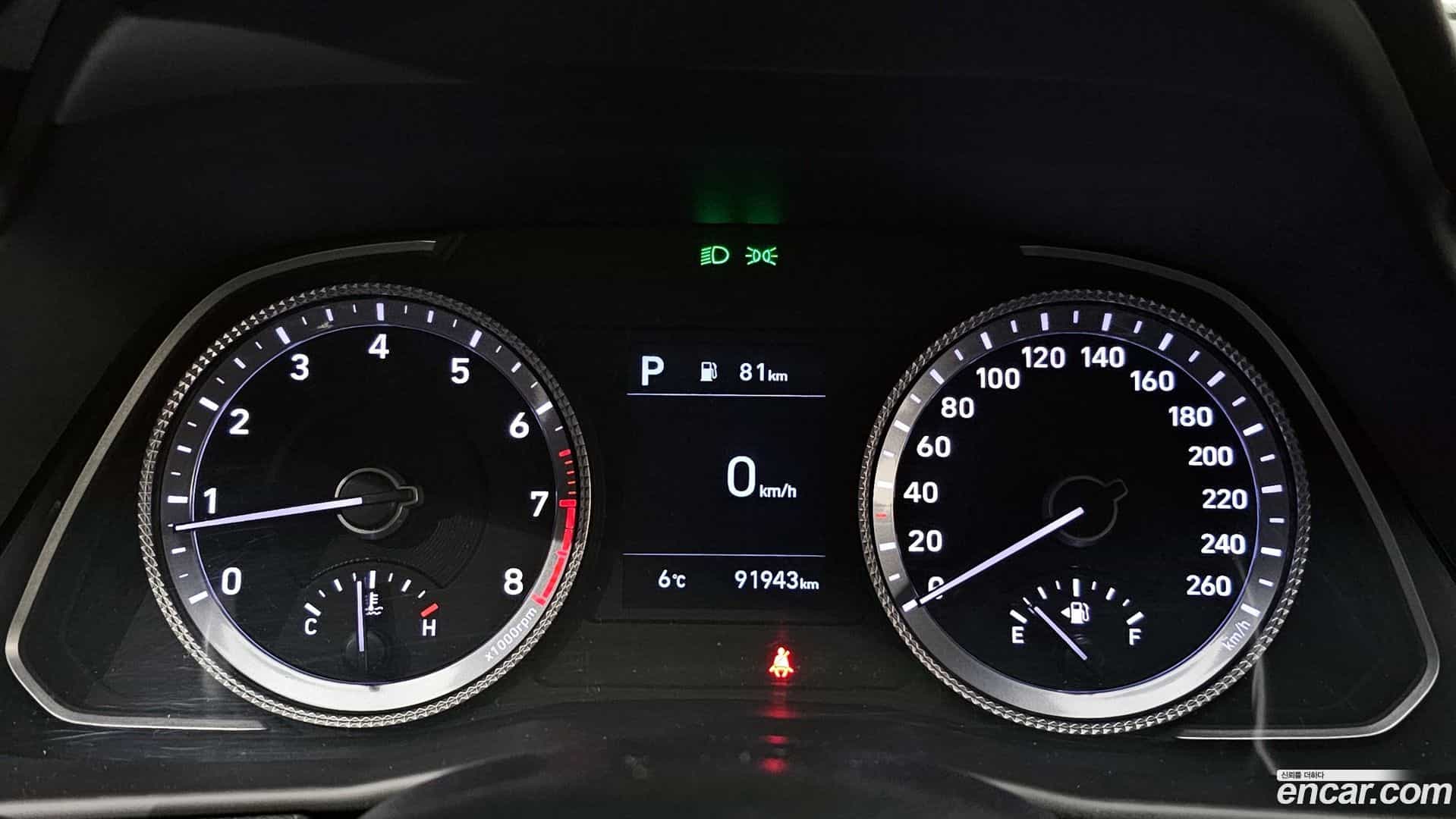 Sonata Hyundai 2019.4-INNER-008