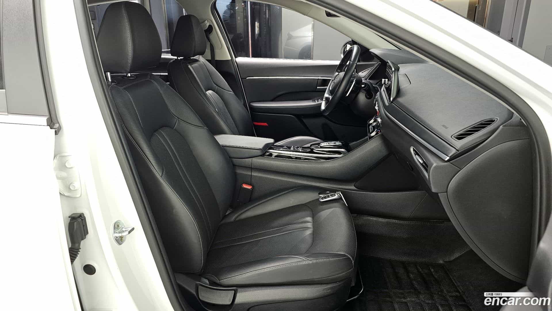 Sonata Hyundai 2019.4-INNER-010