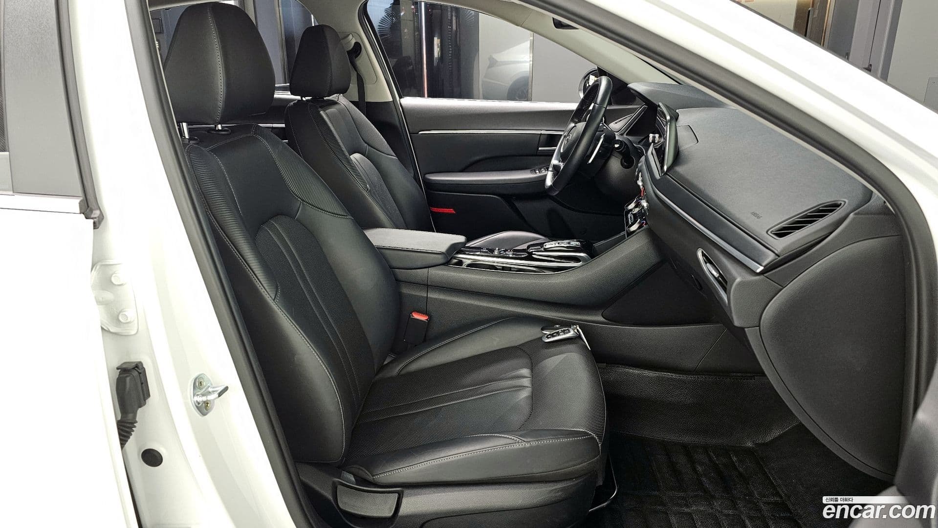 Main__Slider__Photo:Sonata Hyundai 2019.4-9