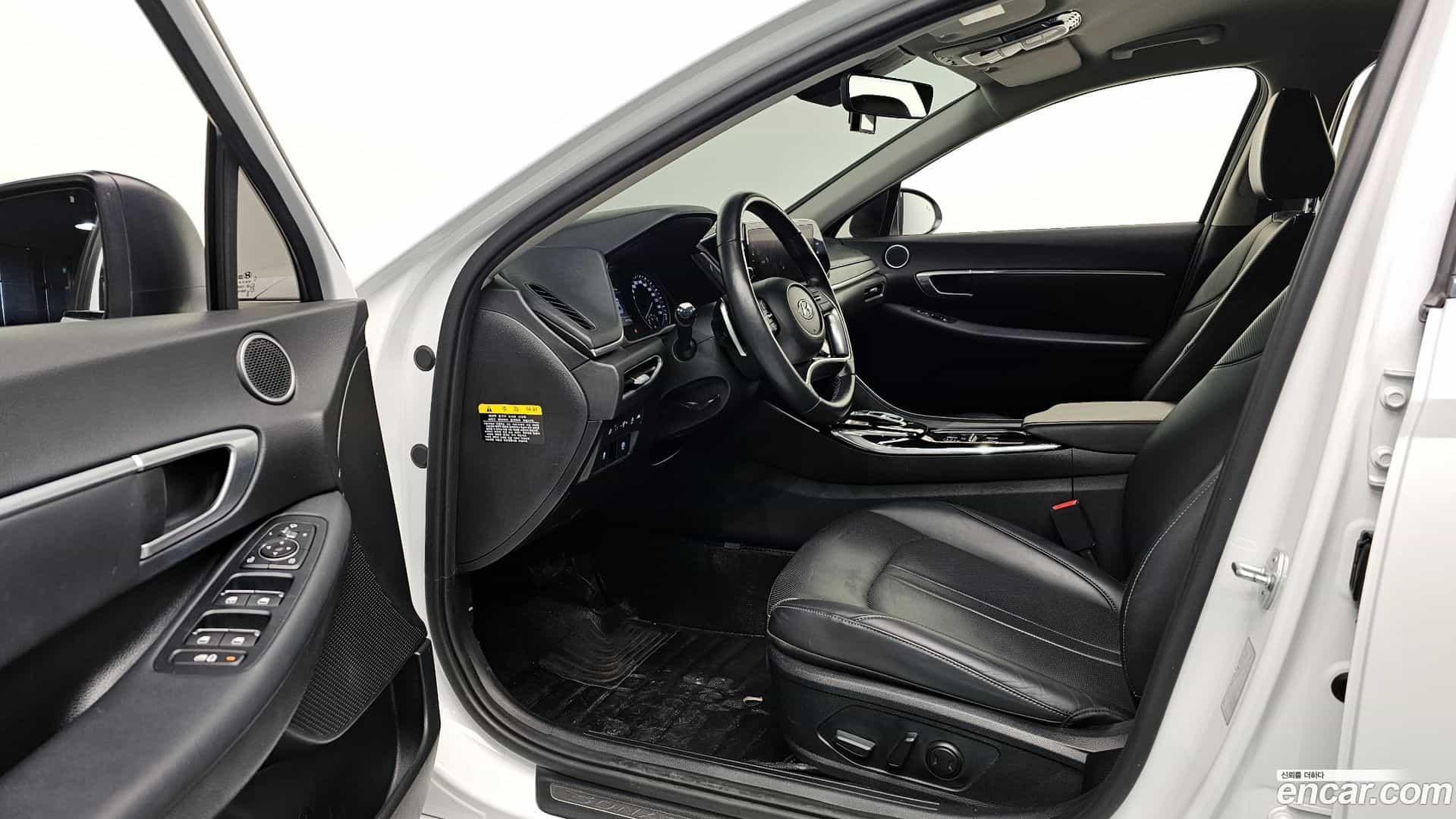 Sonata Hyundai 2019.4-OPTION-015