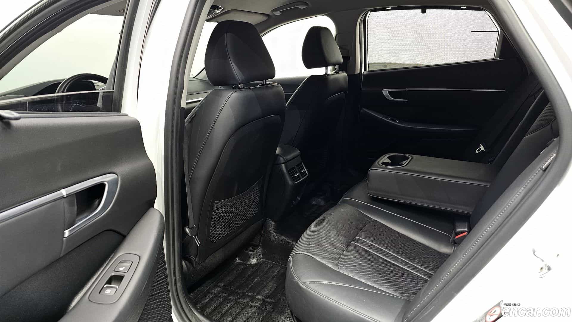 Sonata Hyundai 2019.4-OPTION-016