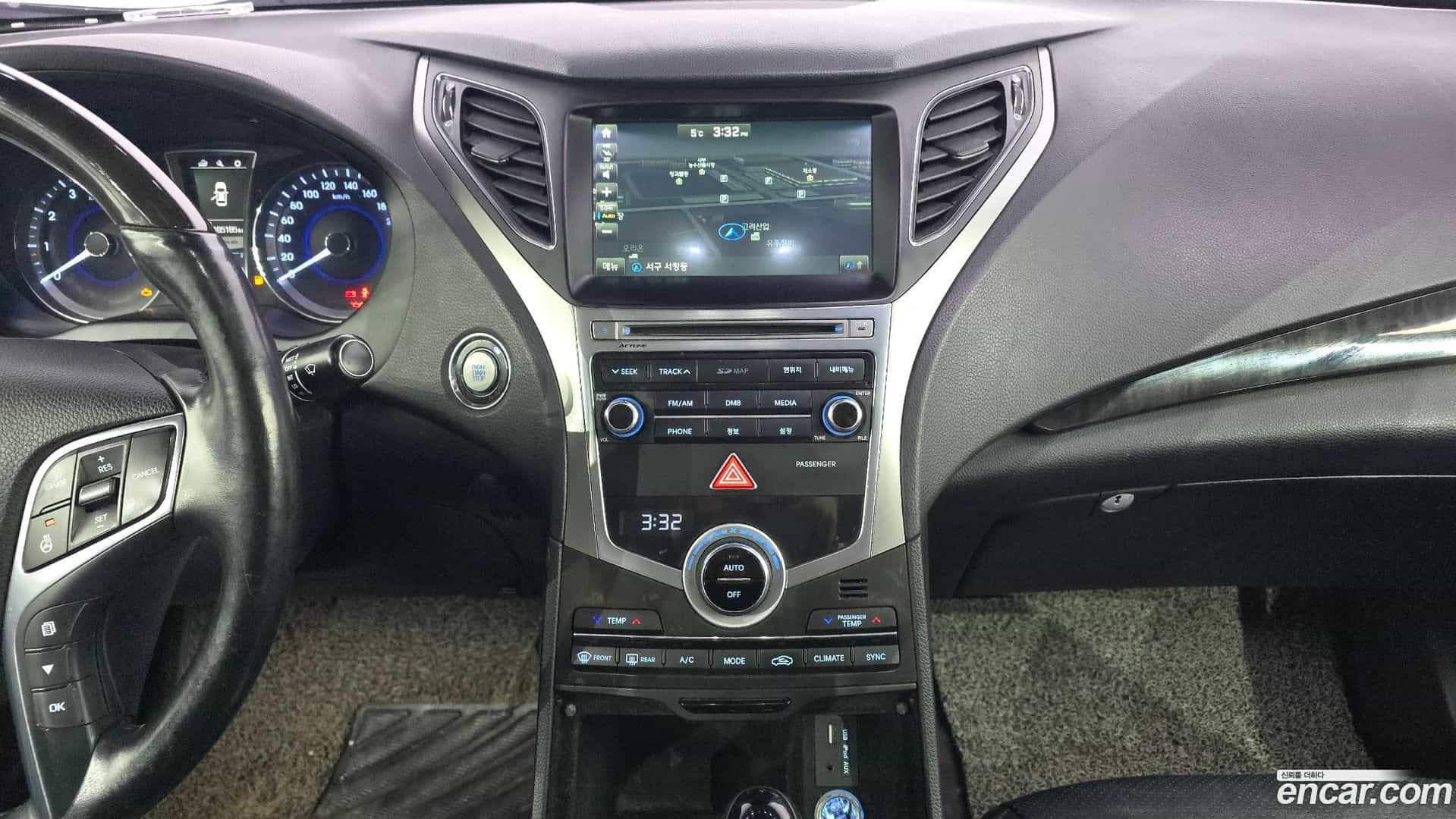 Grandeur Hyundai 2016.7-OPTION-018