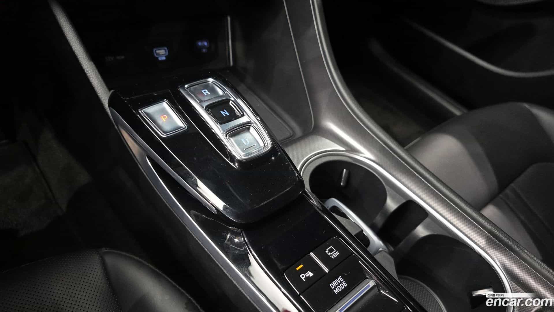 Sonata Hyundai 2022.2-INNER-009