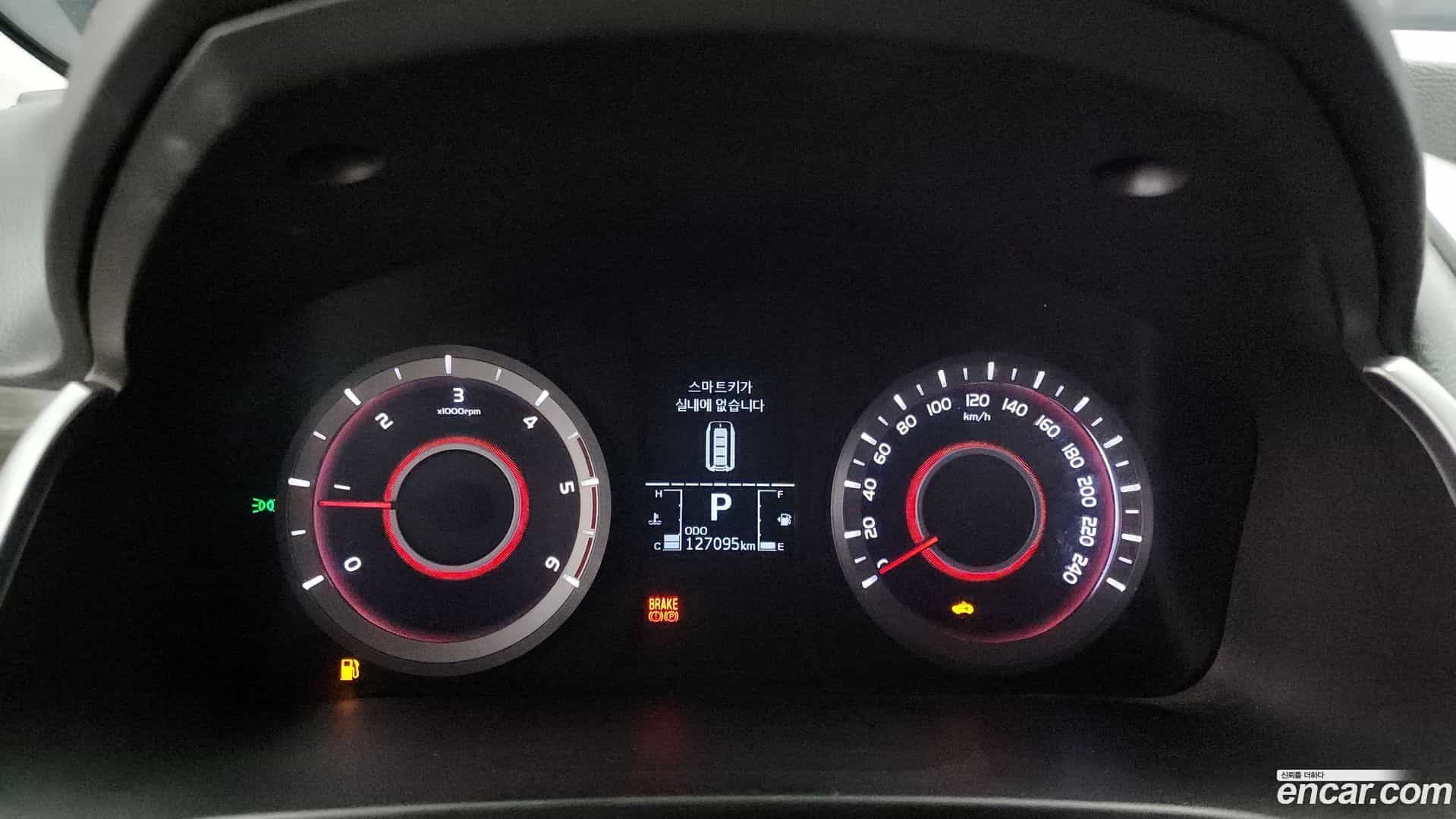 KORANDO KG_Mobility_Ssangyong 2016.2-INNER-008