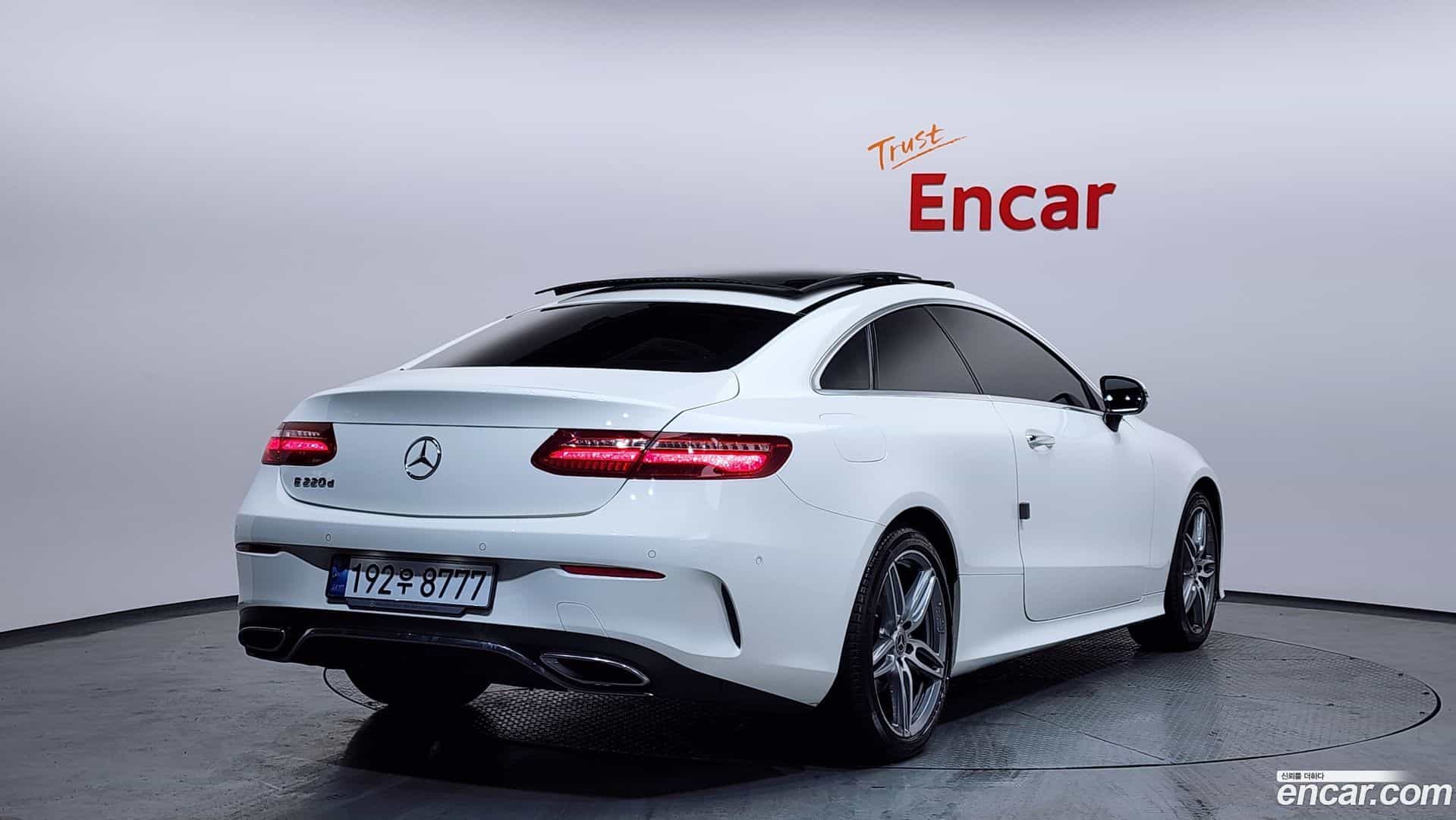 E-Class Mercedes-Benz 2018.10-OUTER-002