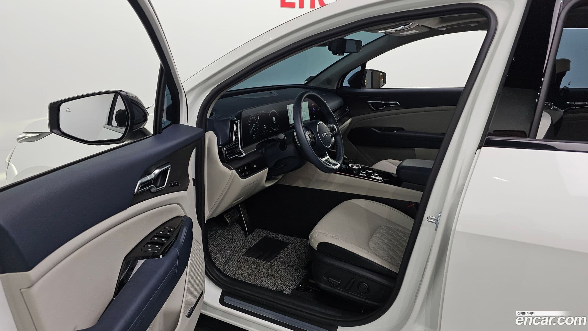 Main__Slider__Photo:Sportage Kia 2022.7-9