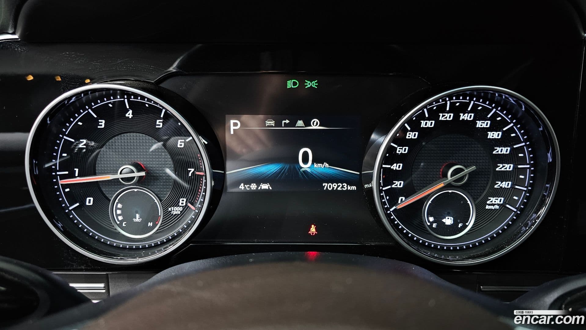 Main__Slider__Photo:Grandeur Hyundai 2022.1-7