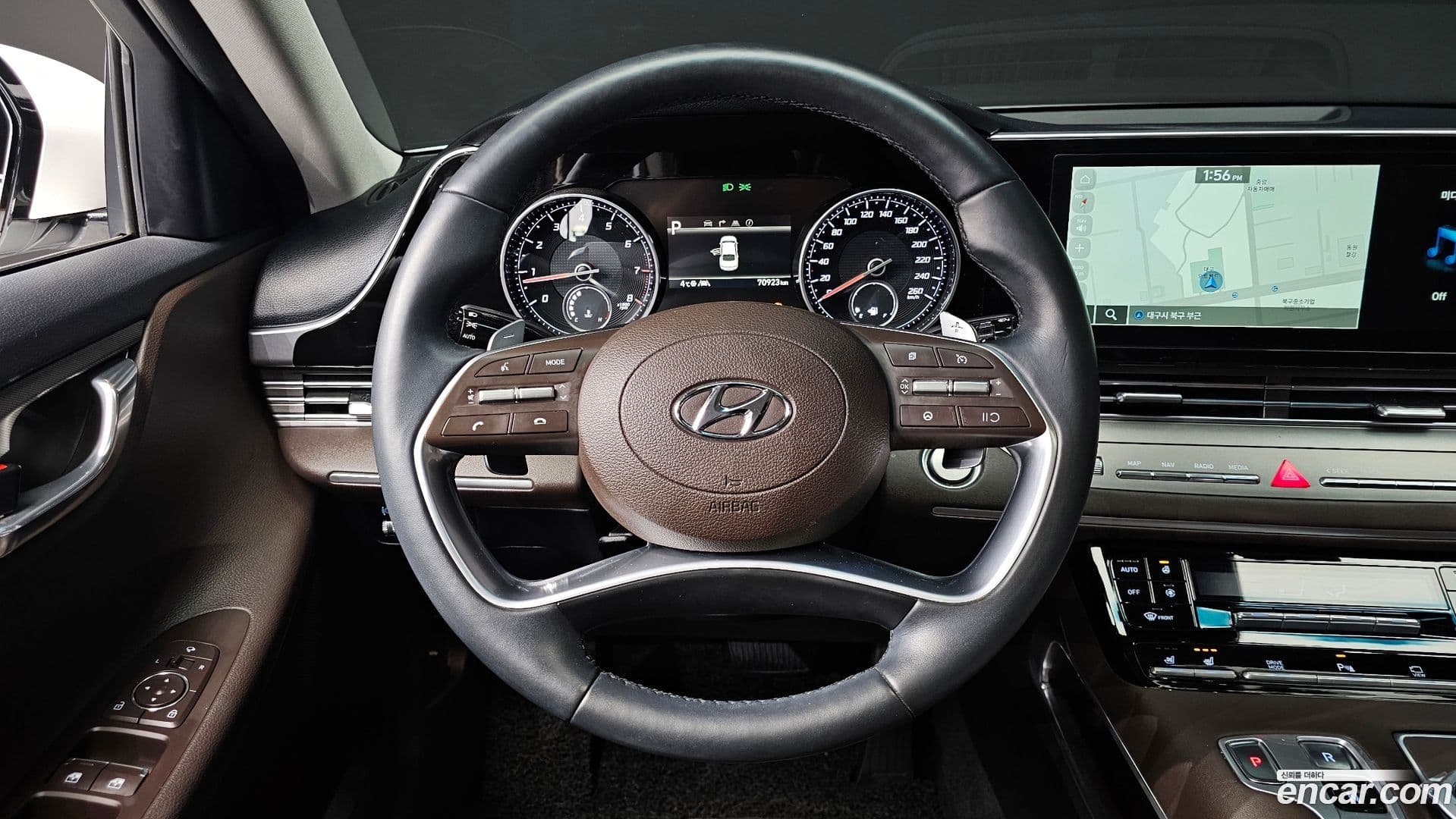 Main__Slider__Photo:Grandeur Hyundai 2022.1-12