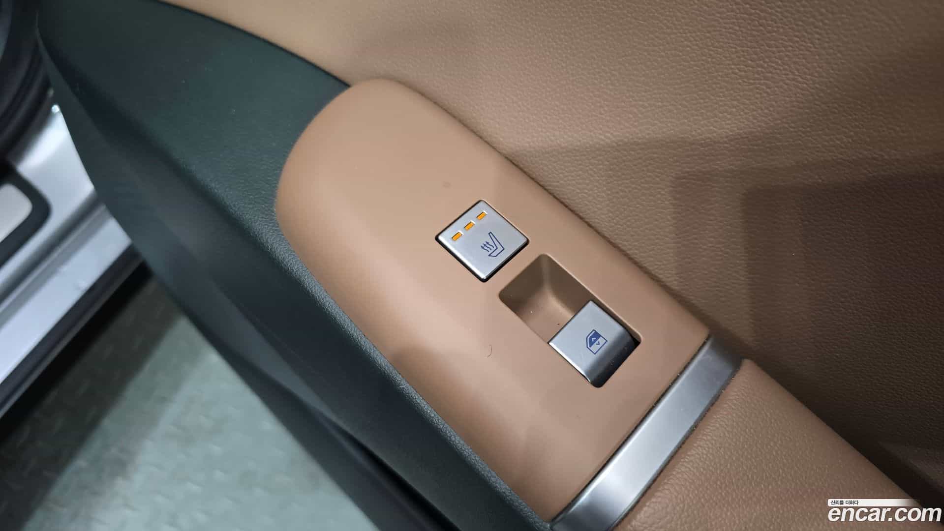 Grandeur Hyundai 2023.3-OPTION-023