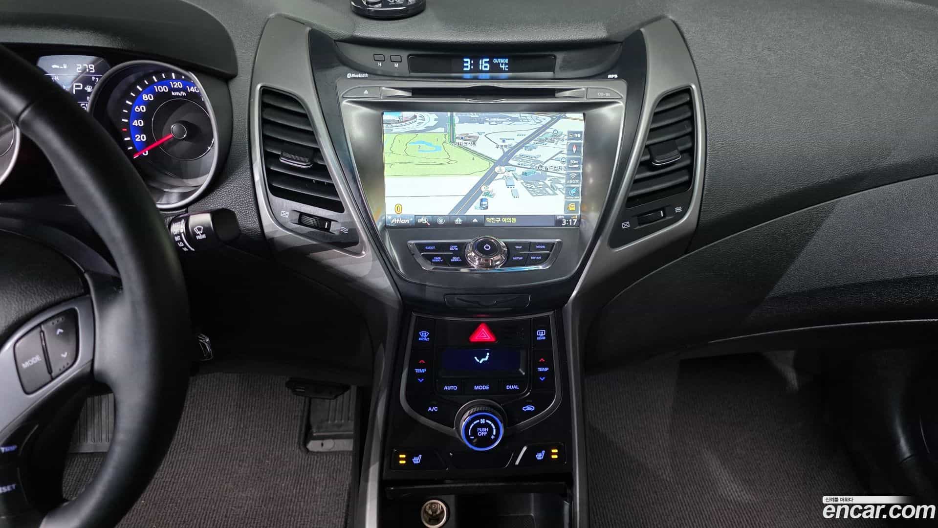 AVANTE Hyundai 2015.7-OPTION-019