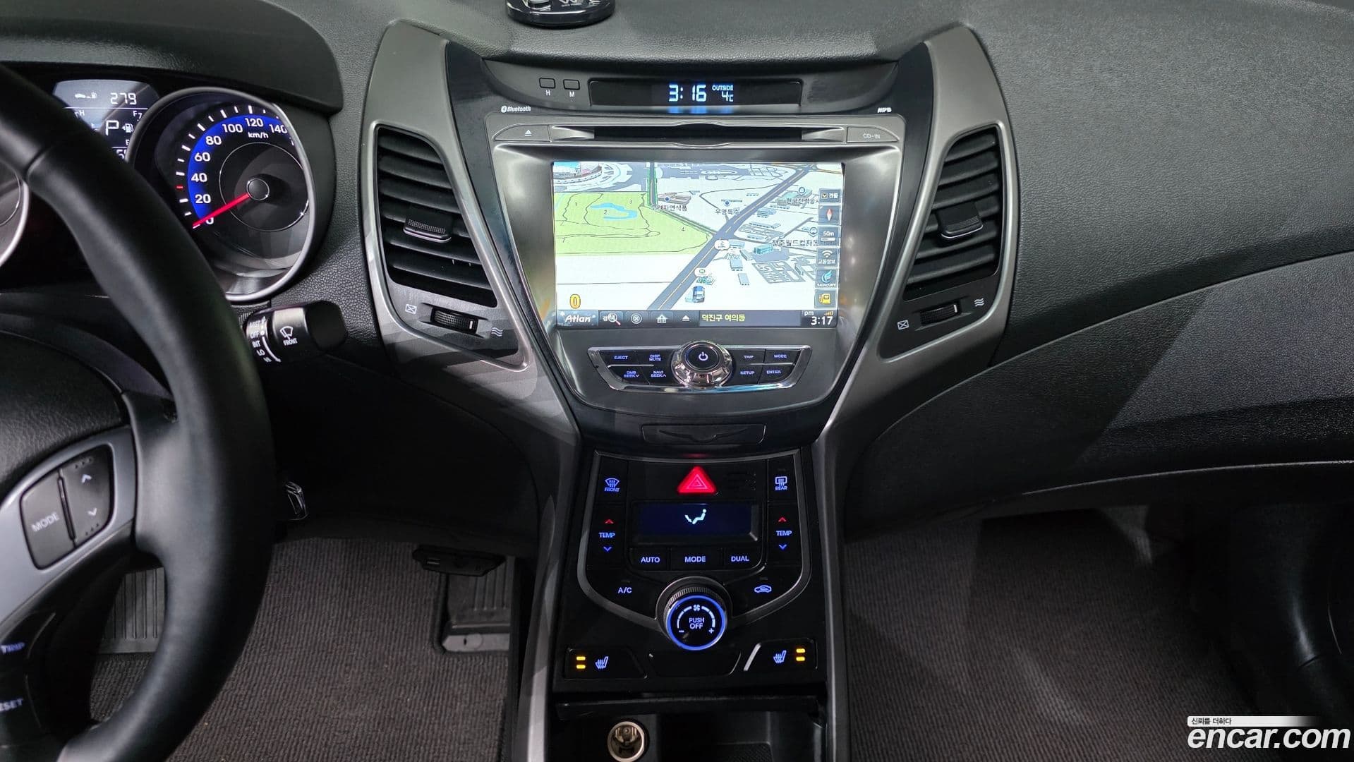 Main__Slider__Photo:AVANTE Hyundai 2015.7-14