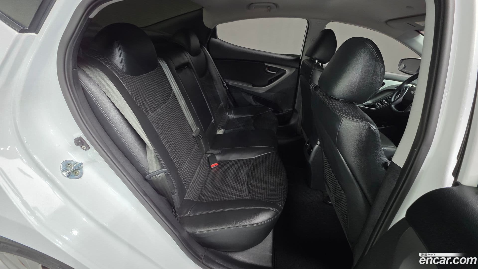 Main__Slider__Photo:AVANTE Hyundai 2015.7-18