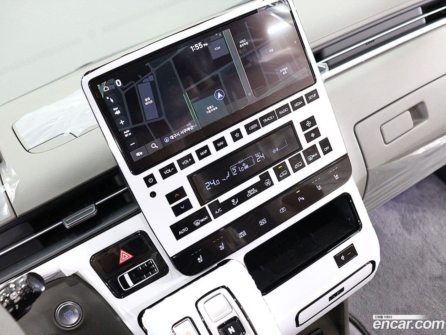 Main__Slider__Photo:Staria Hyundai 2025.0-6