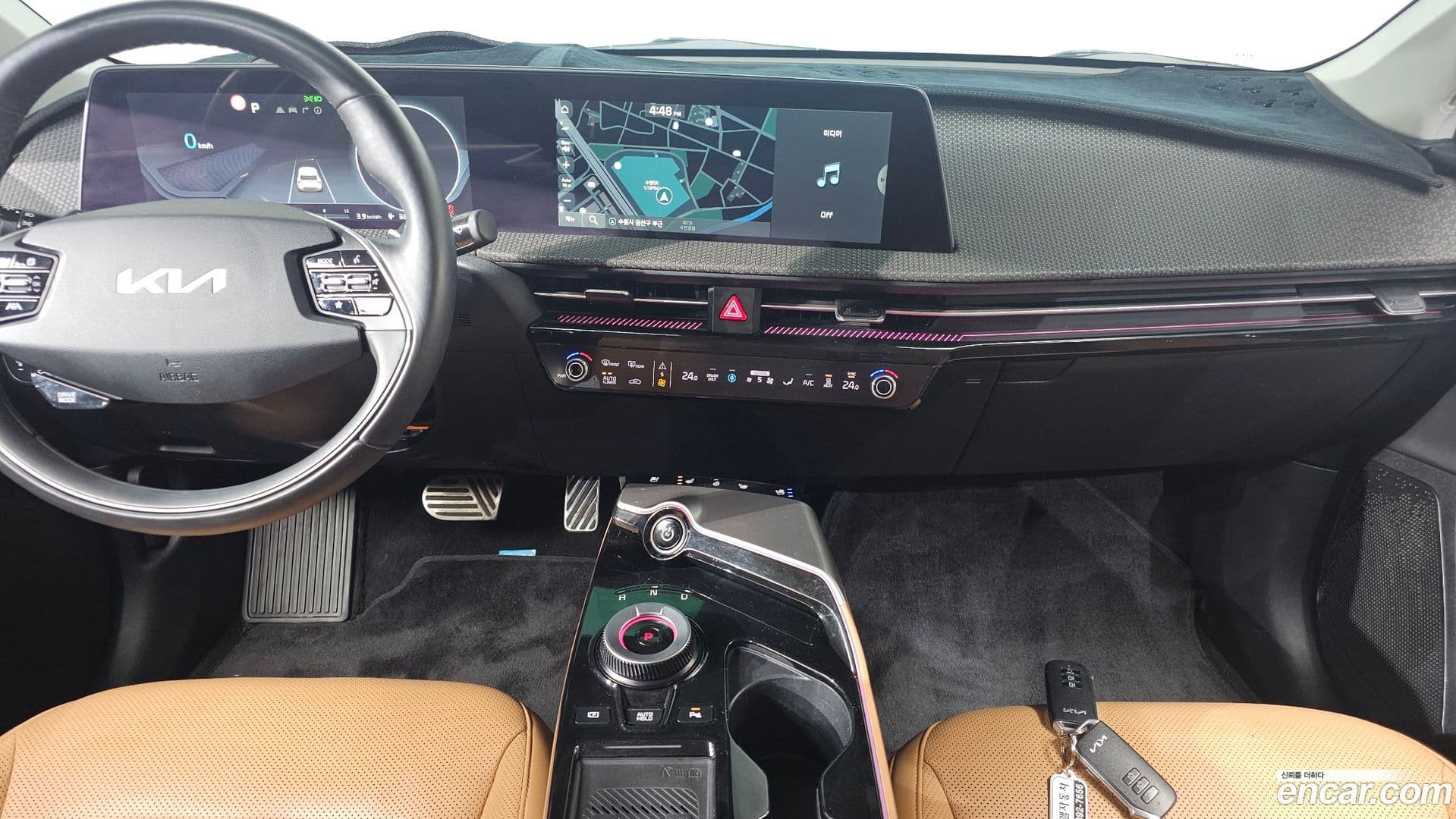 Main__Slider__Photo:EV6 Kia 2021.8-15