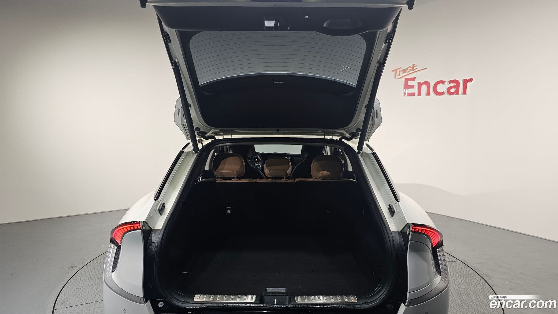 Main__Slider__Photo:EV6 Kia 2021.8-20