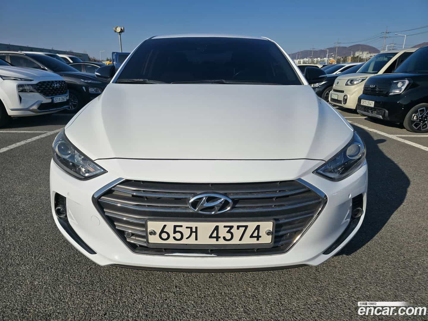 AVANTE Hyundai 2017.4-OUTER-003