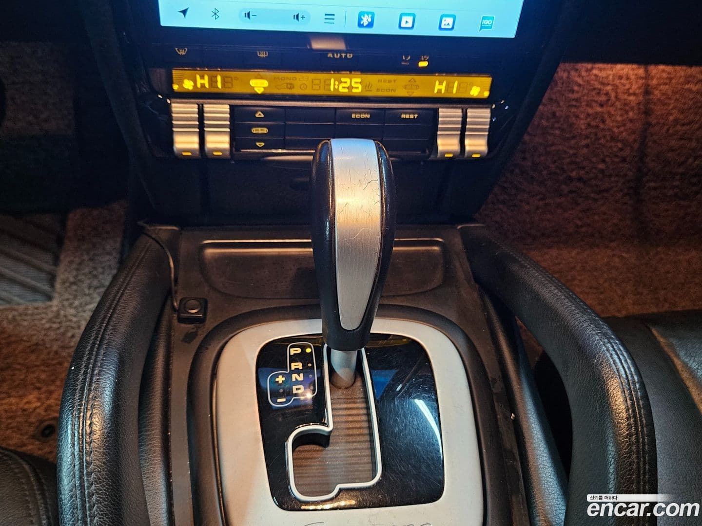 Main__Slider__Photo:Cayenne Porsche 2008.1-8