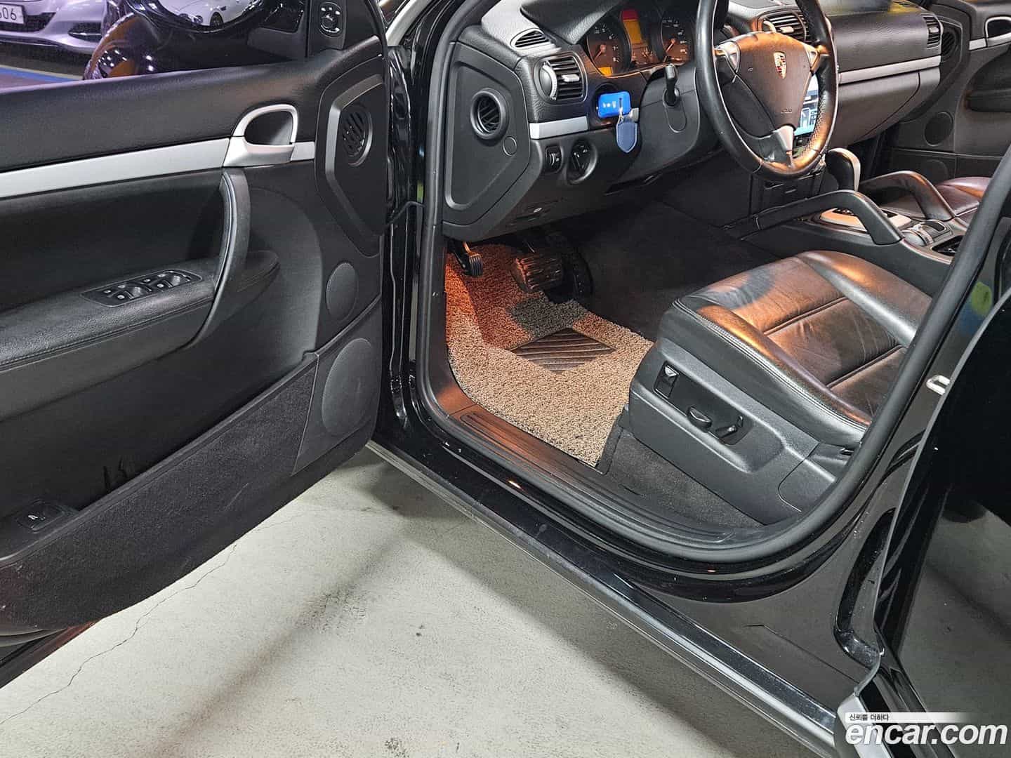 Cayenne Porsche 2008.1-INNER-010