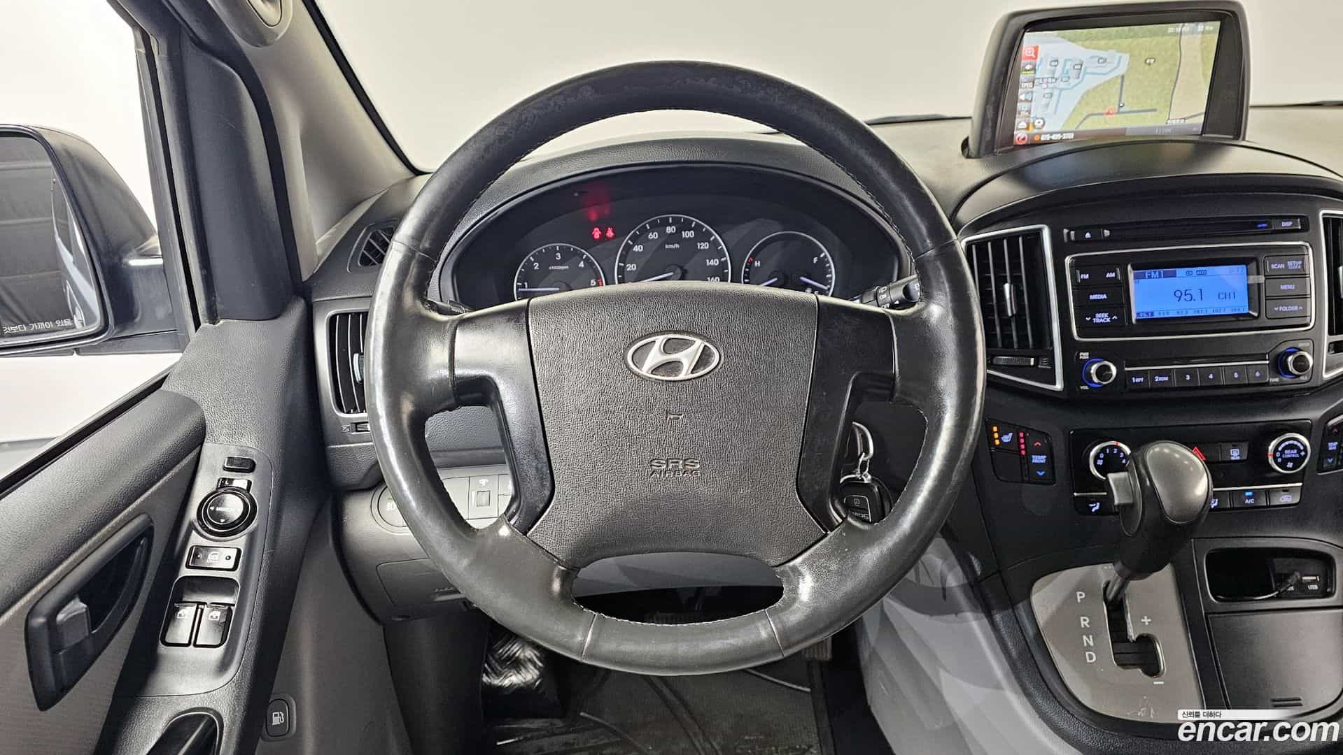 Starex Hyundai 2016.3-OPTION-017