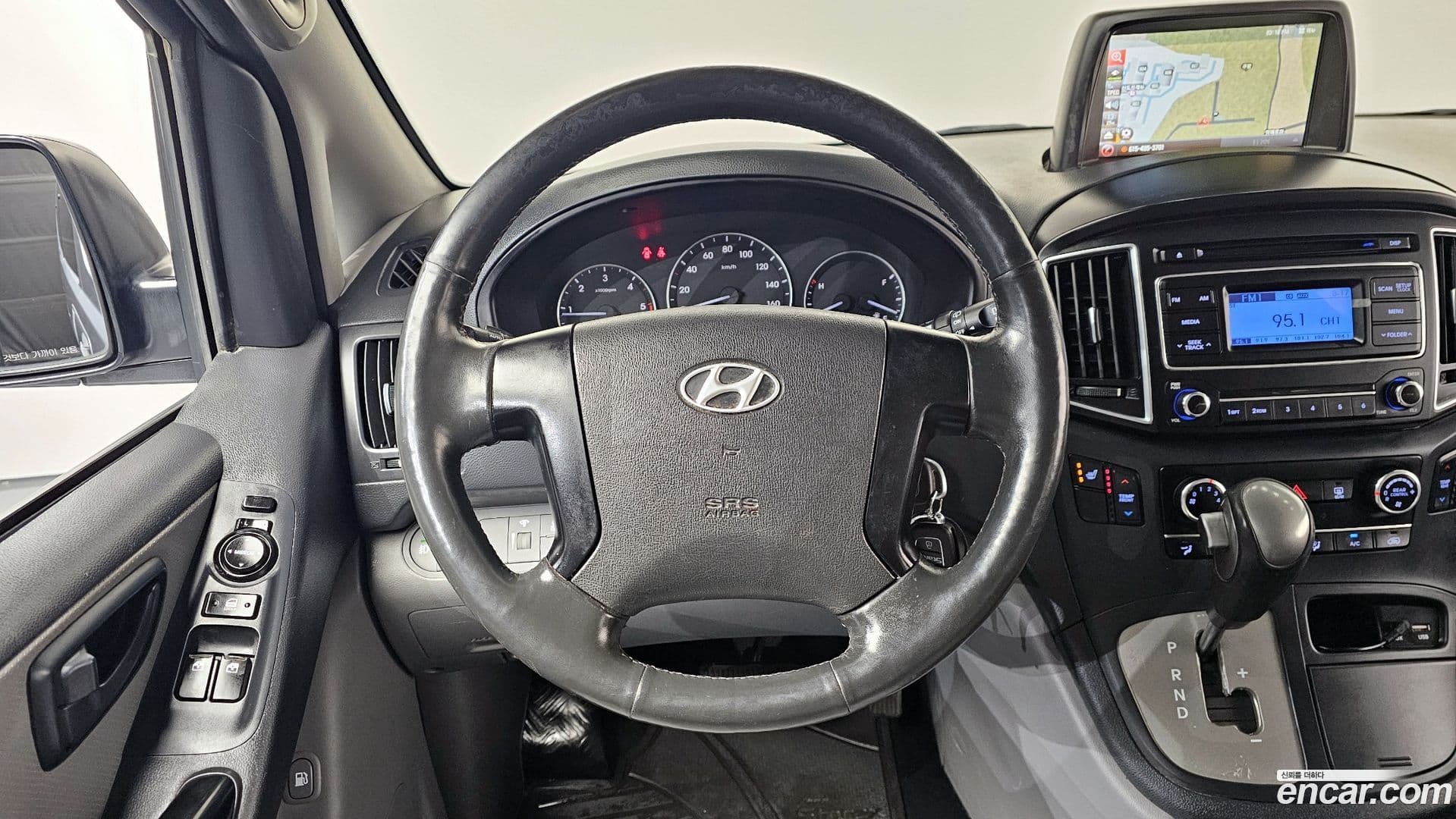 Main__Slider__Photo:Starex Hyundai 2016.3-12