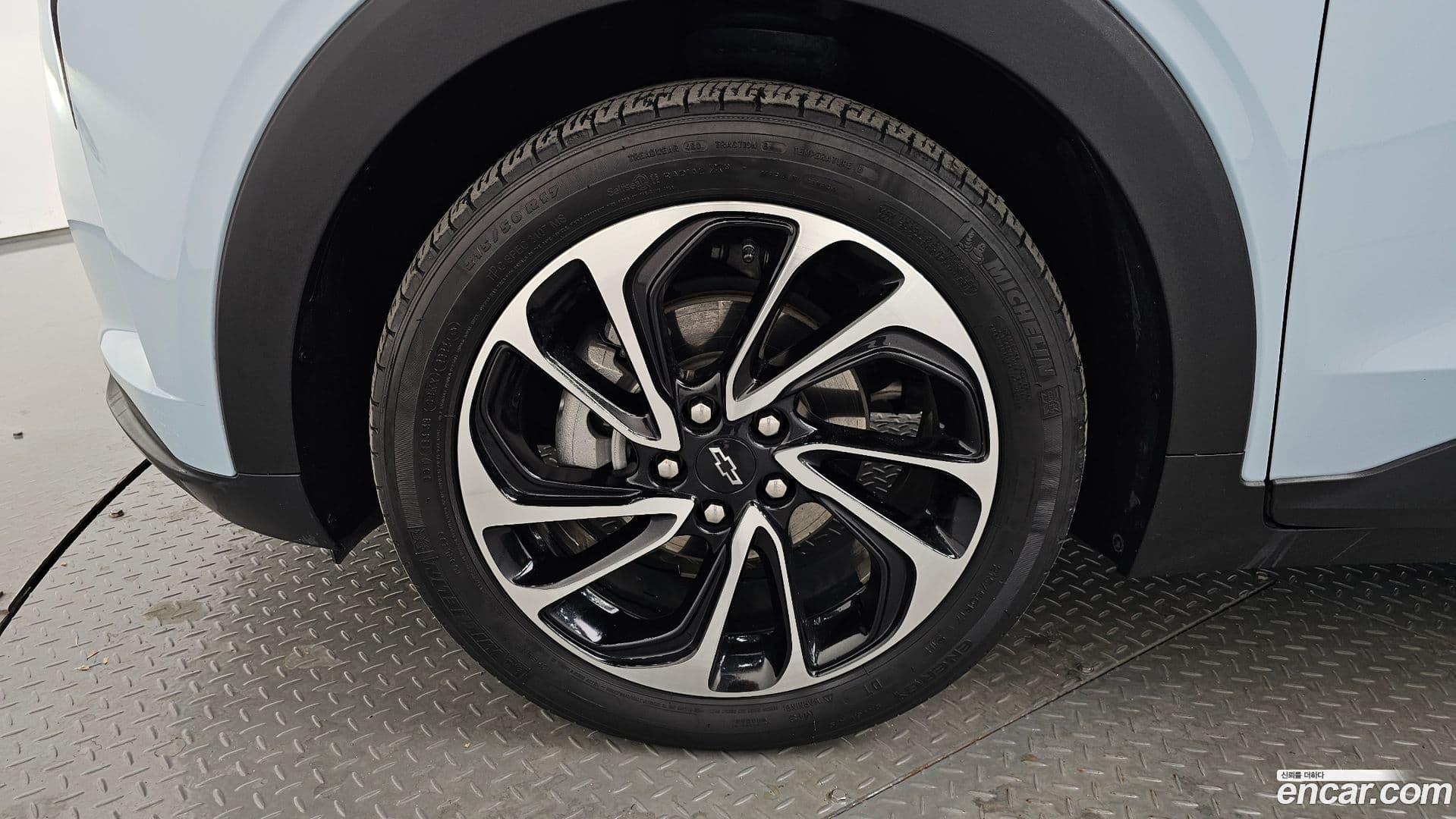 Main__Slider__Photo:볼트 EUV ChevroletGMDaewoo 2023.8-4